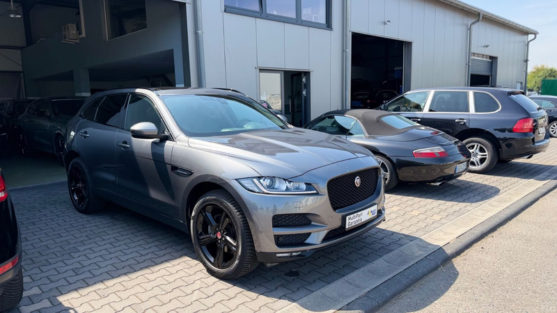 Jaguar F-Pace F-PACE Prestige AWD Camera/Panorama/AHK-Voll! — photo 2