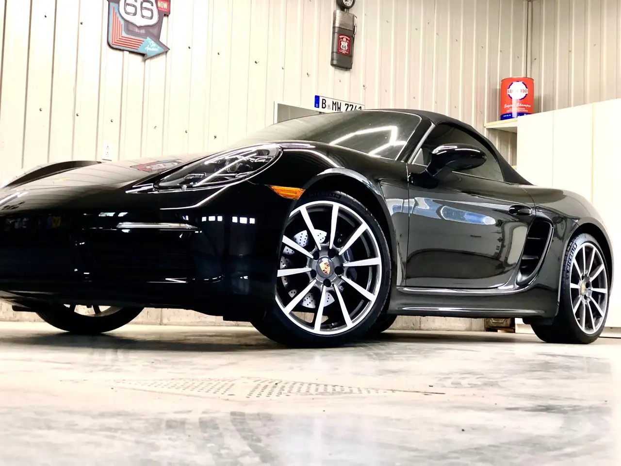 Porsche 718 Boxster снимка Porsche 718 Boxster