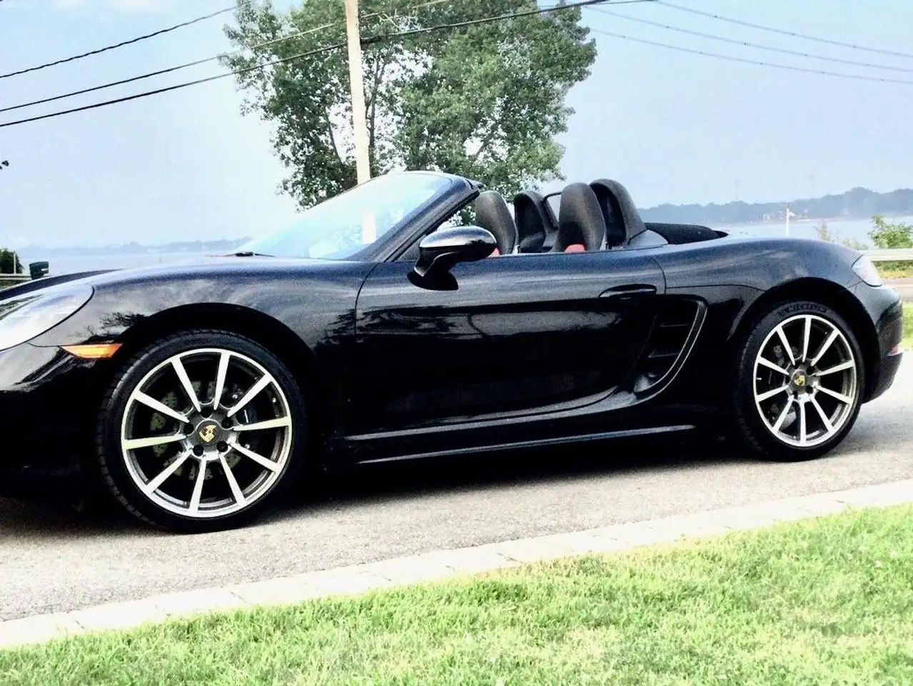 Porsche 718 Boxster снимка Porsche 718 Boxster