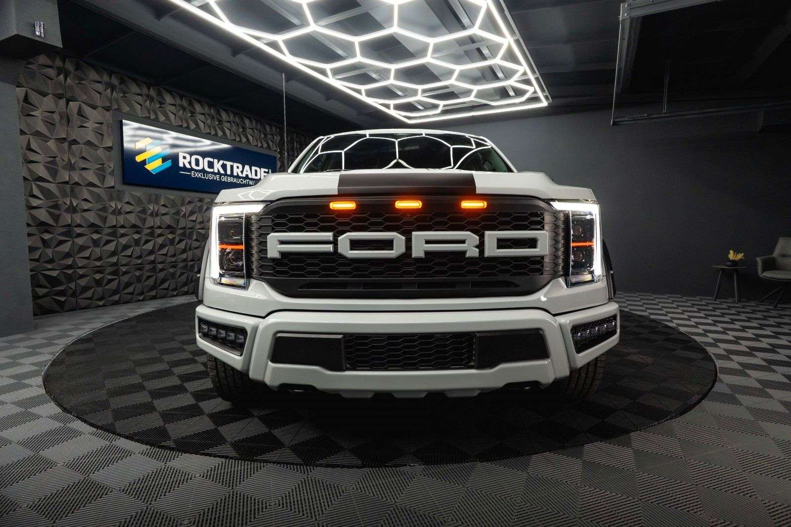 Second hand Ford F150 