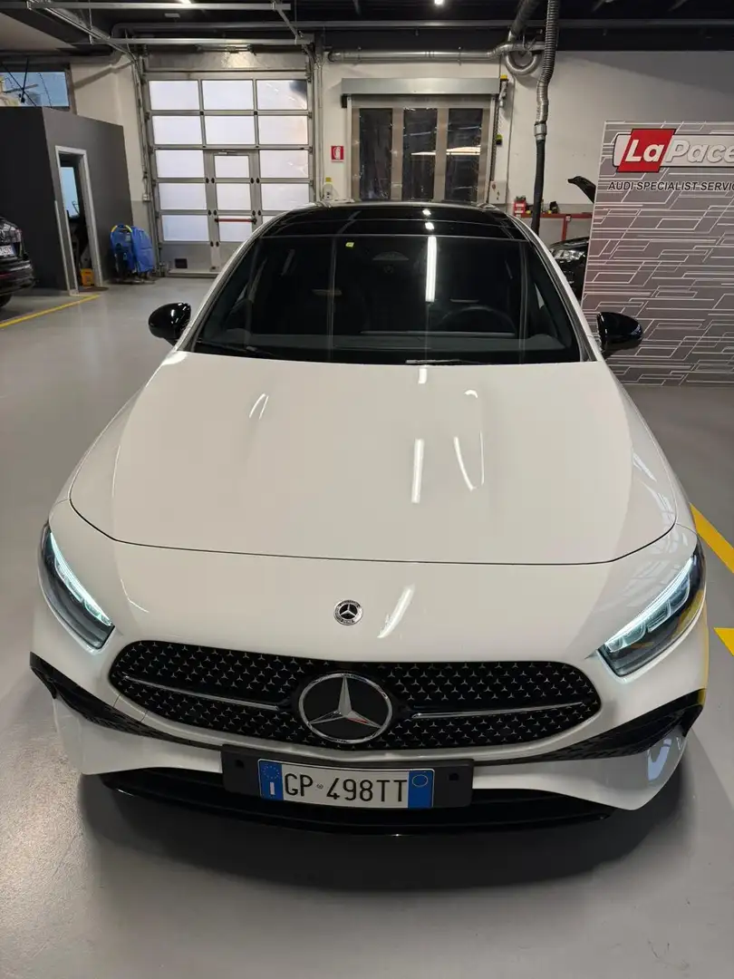 Mercedes-Benz A 180 A 180 d AMG Line Premium Plus auto Wit - 2
