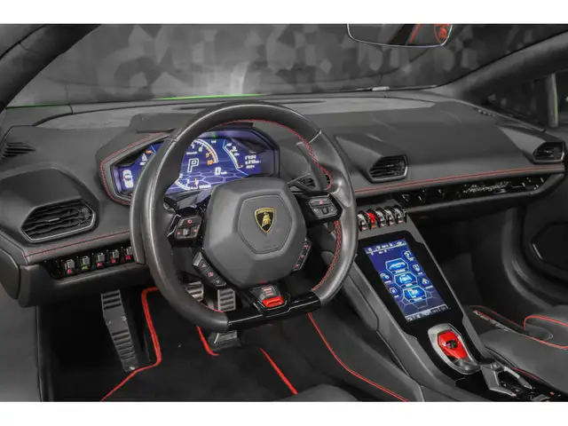 Lamborghini Huracan view 8