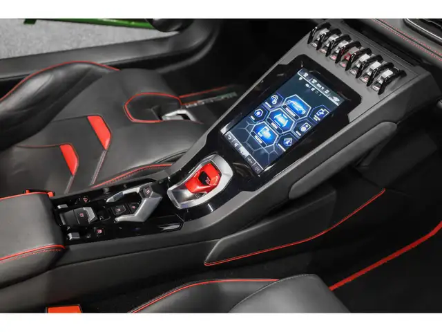 Lamborghini Huracan view 10