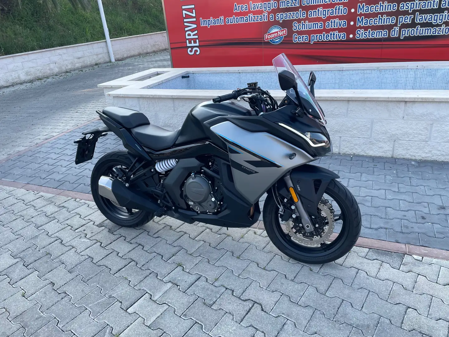 CFMOTO 650GT 650 Argento - 2