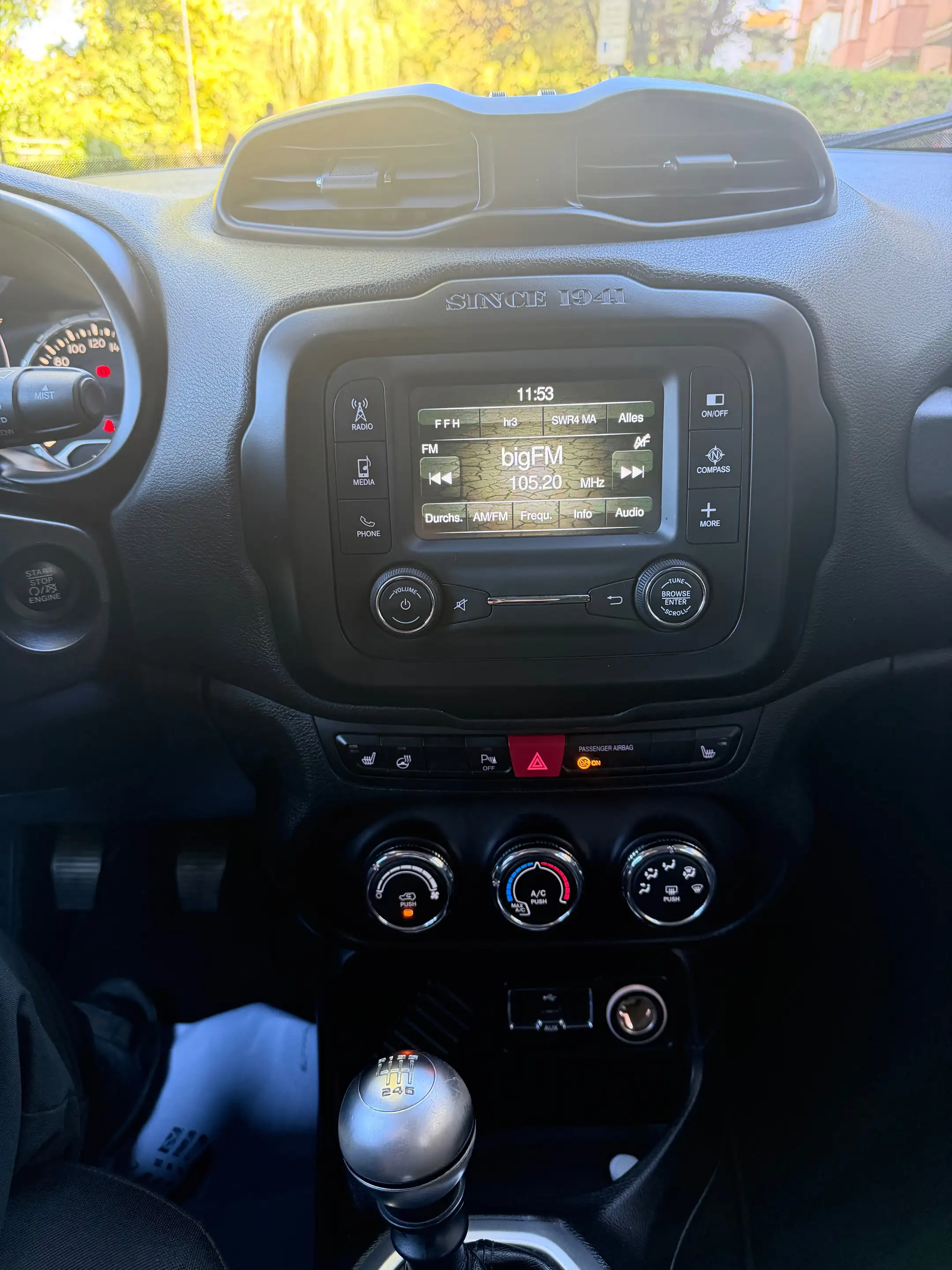 Jeep Renegade Renegade 1.4 MultiAir Longitude — photo 11
