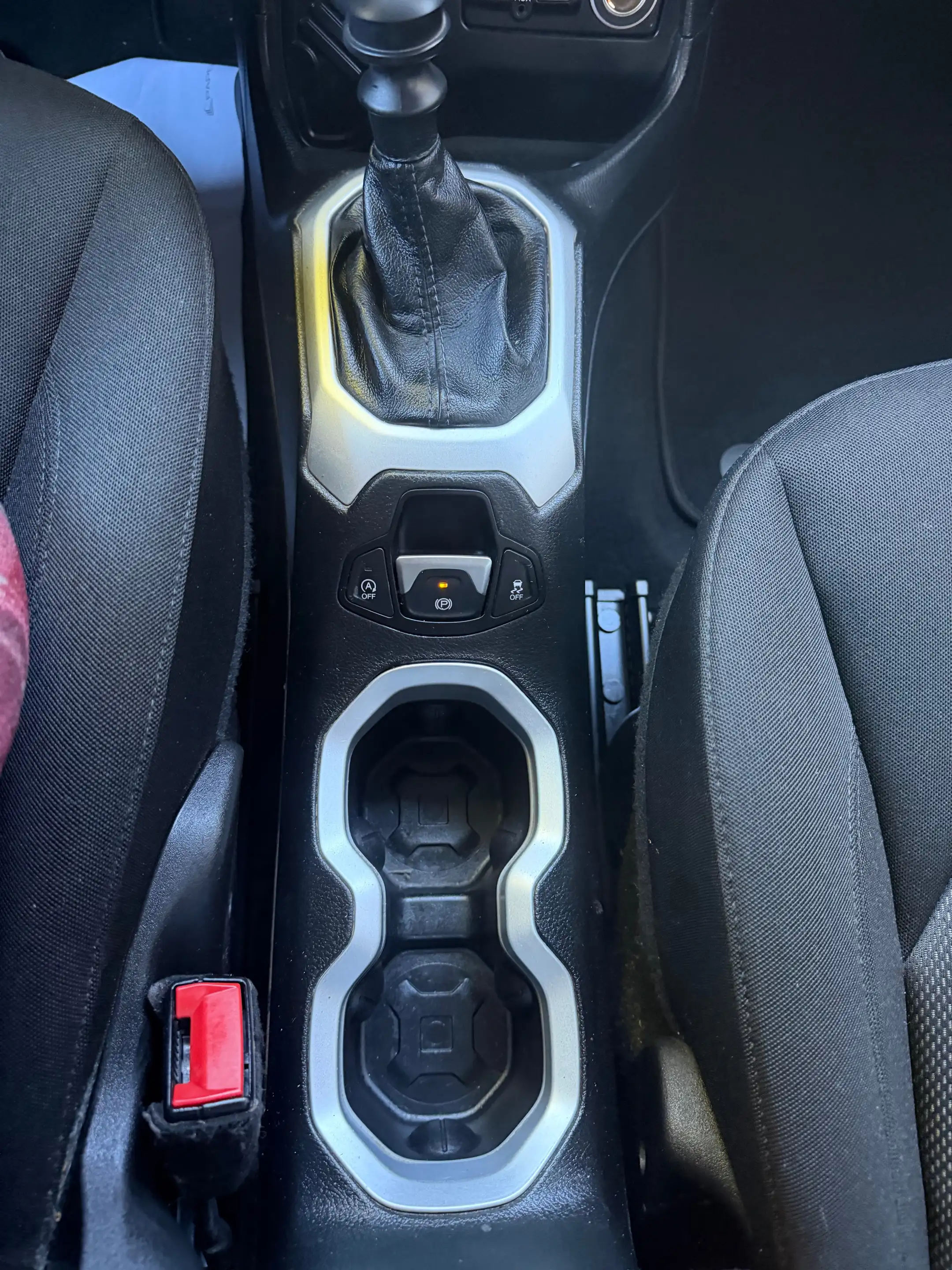 Jeep Renegade Renegade 1.4 MultiAir Longitude — photo 13