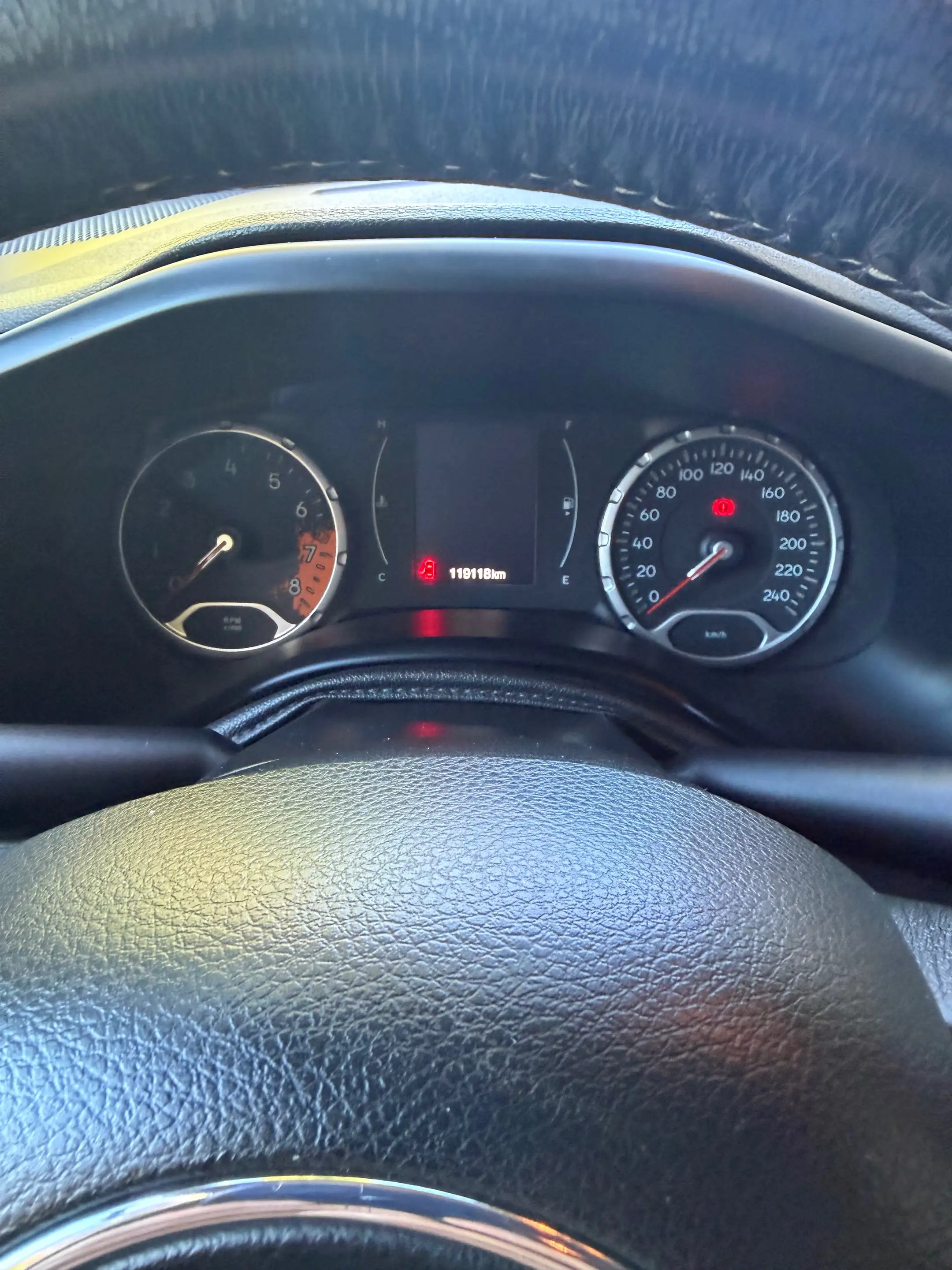 Jeep Renegade Renegade 1.4 MultiAir Longitude — photo 8