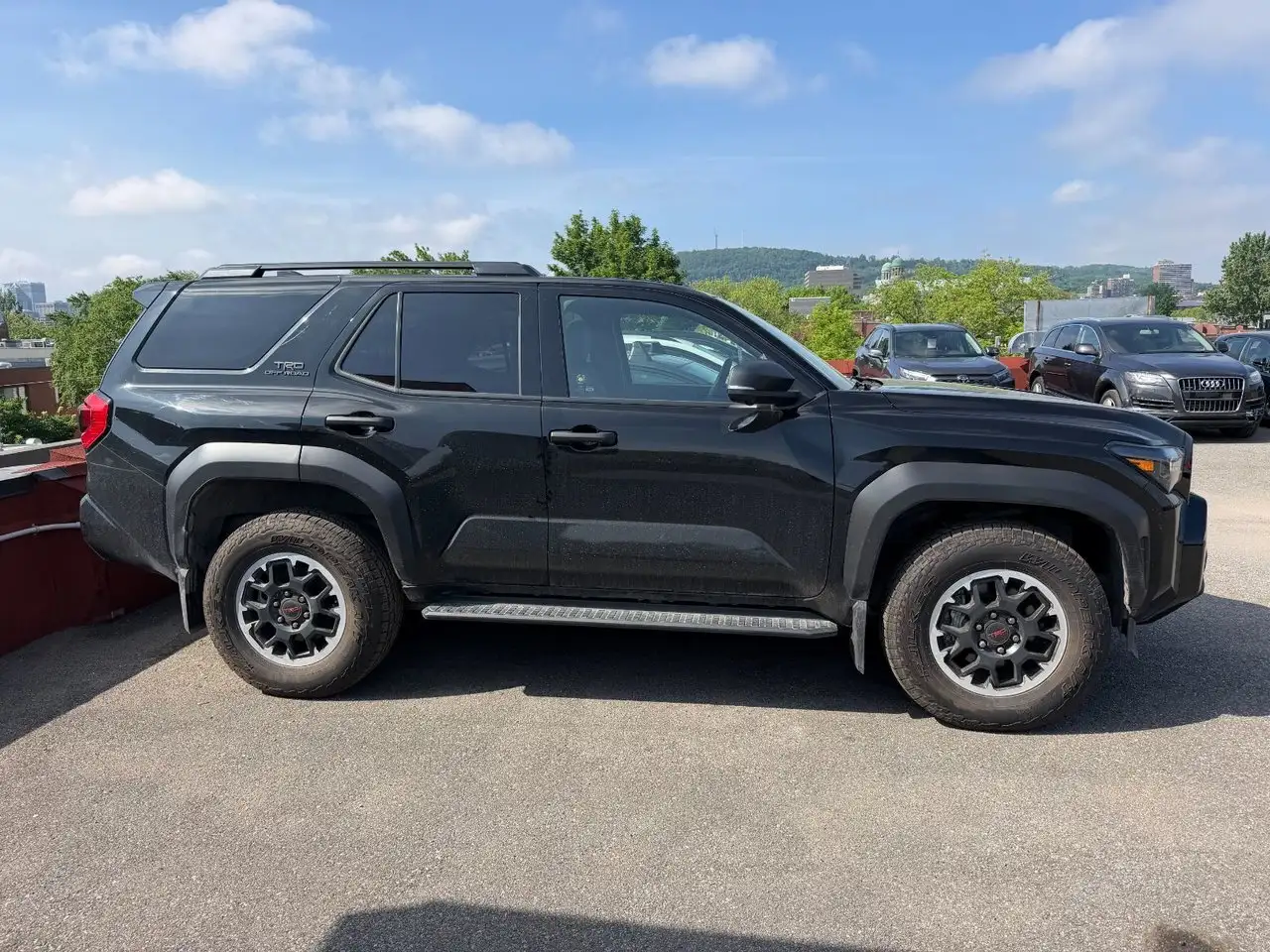 Toyota 4-Runner снимка Toyota 4-Runner