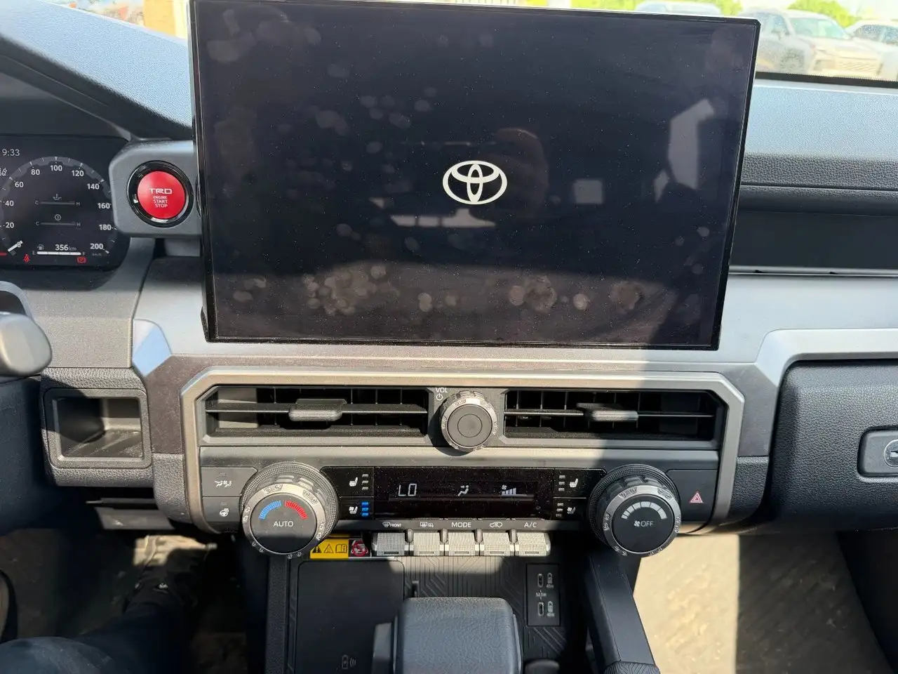 Toyota 4-Runner снимка Toyota 4-Runner