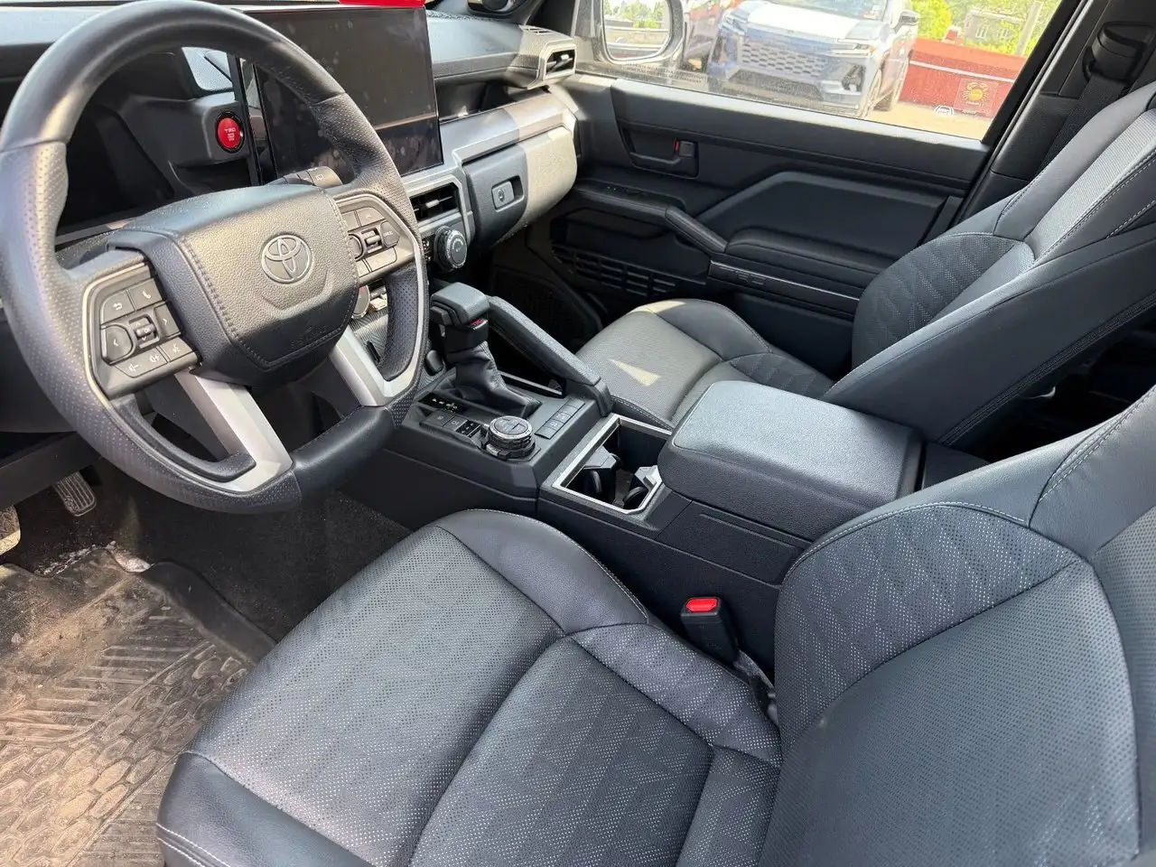 Toyota 4-Runner снимка Toyota 4-Runner