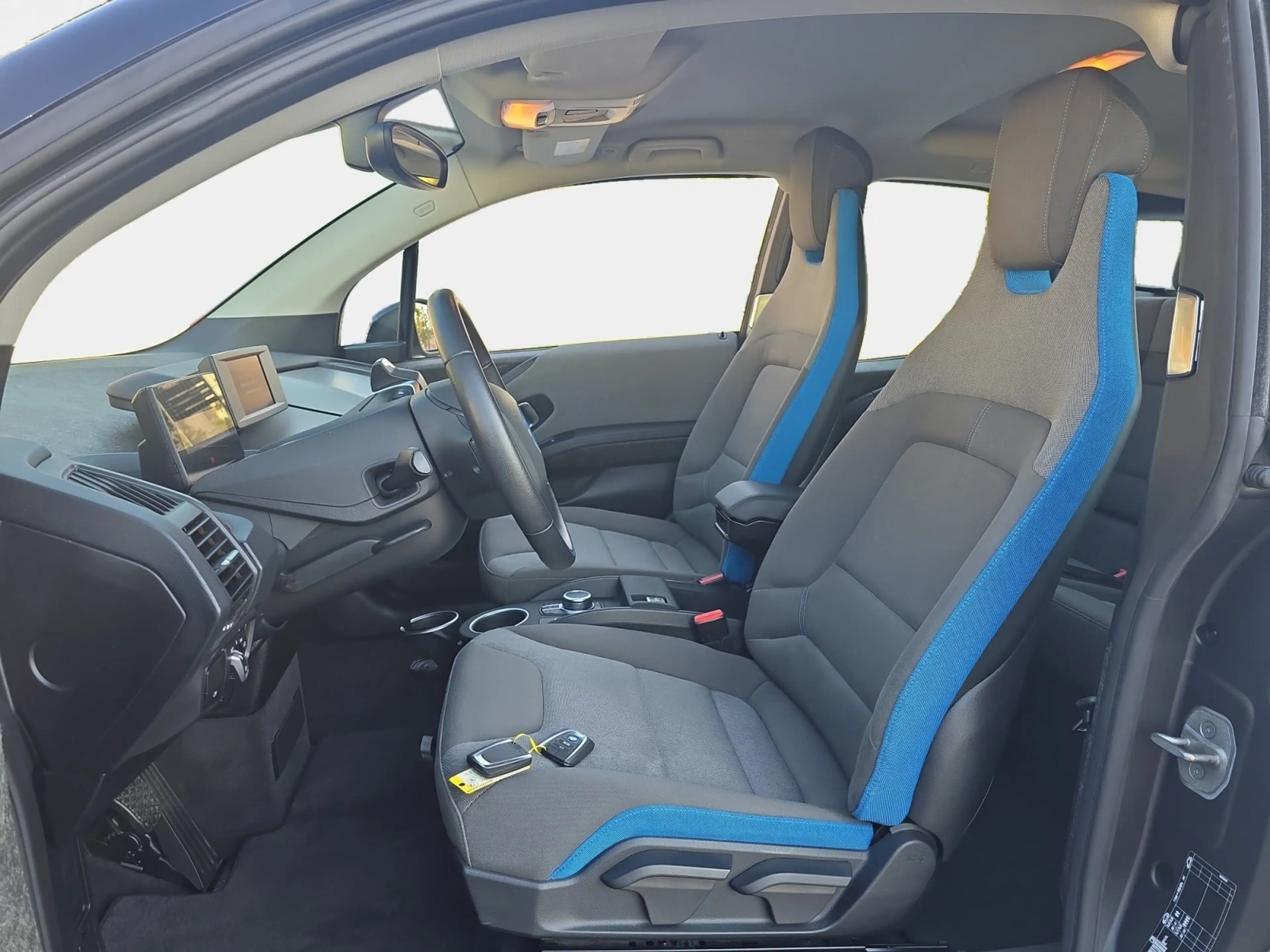 BMW i3 Basis — photo 10