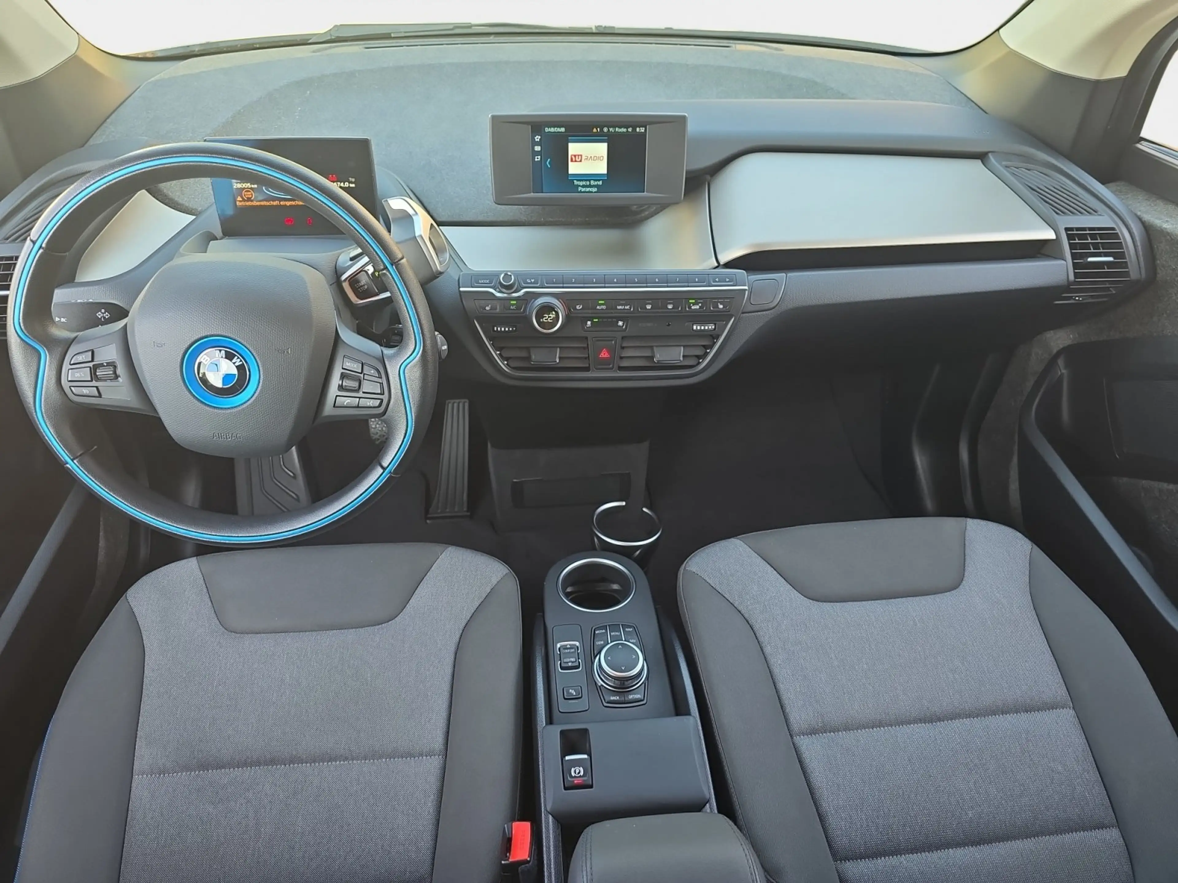 BMW i3 Basis — photo 11