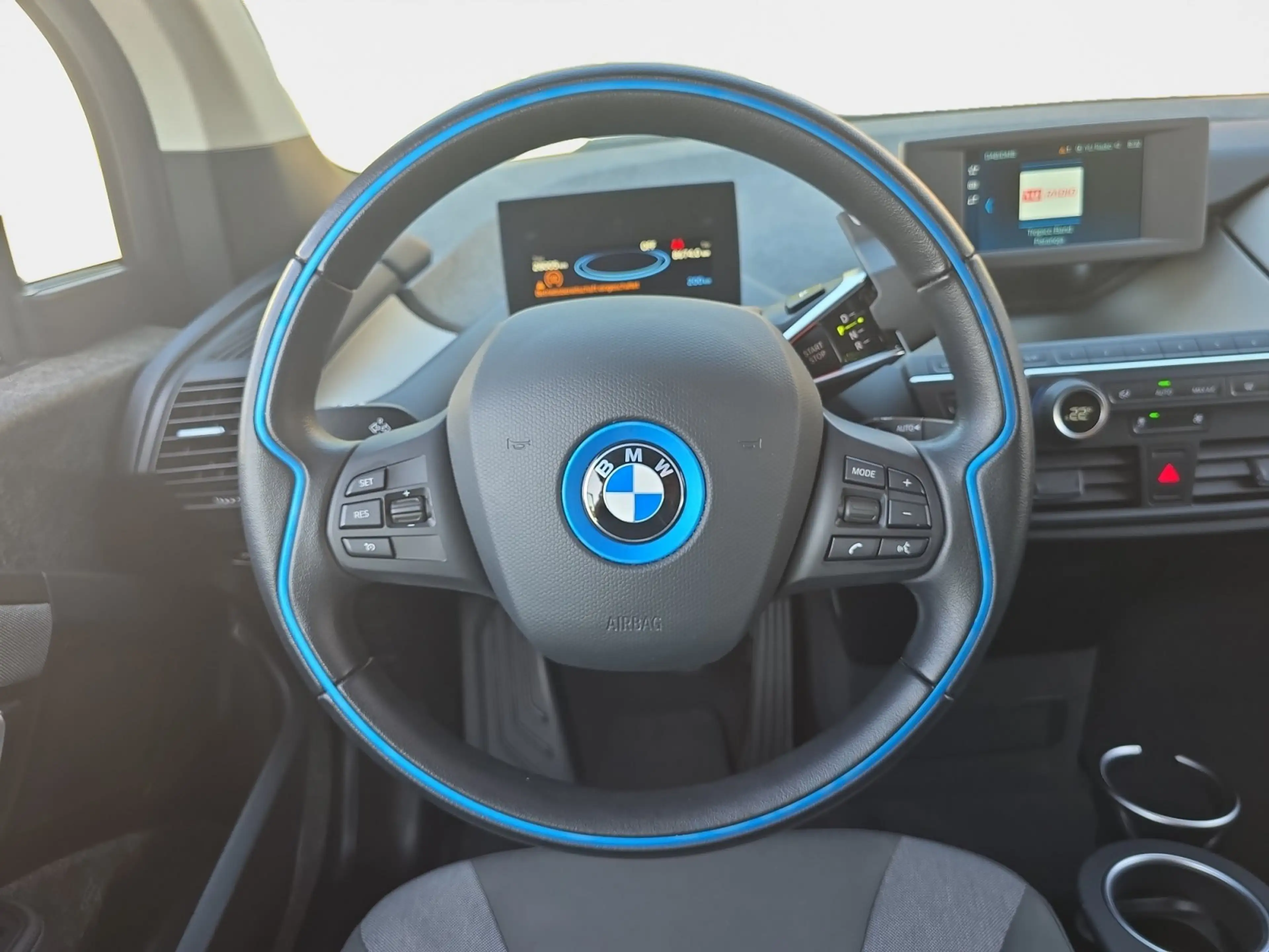 BMW i3 Basis — photo 13