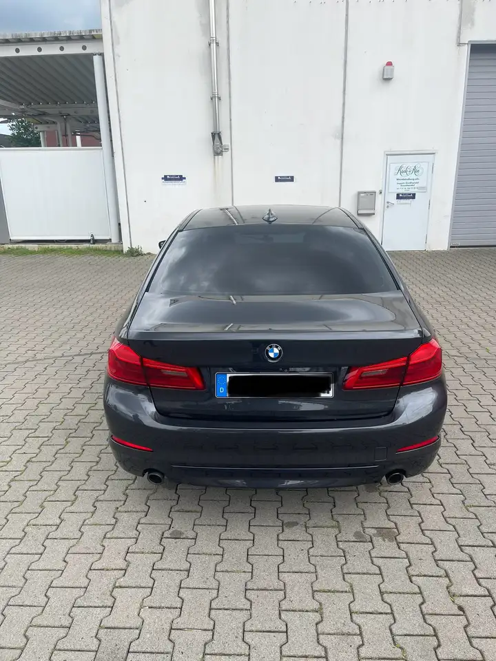 BMW 530