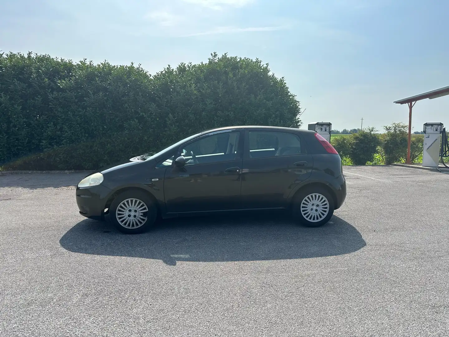 Fiat Grande Punto 5p 1.3 mjt 16v Dynamic 75cv Noir - 2