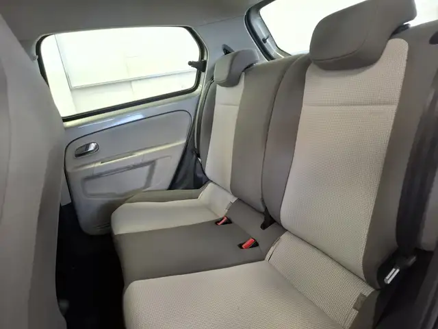 Volkswagen Up! view 10
