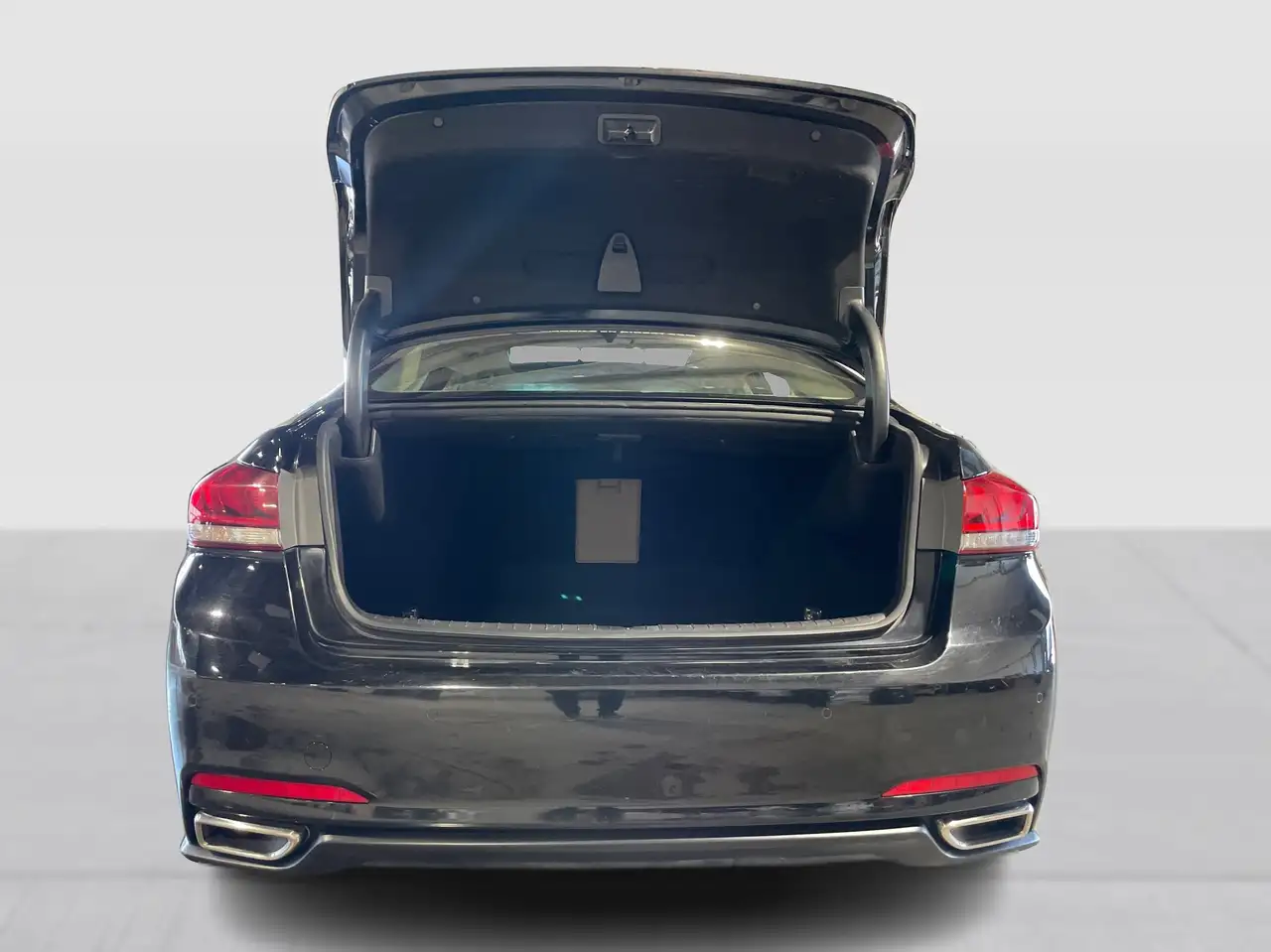 Hyundai Genesis снимка Hyundai Genesis