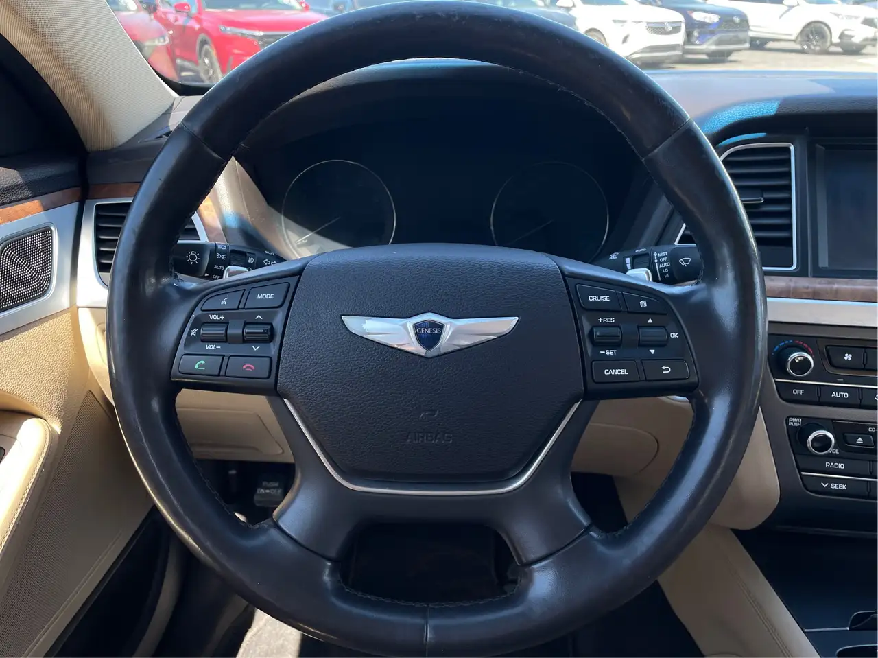 Hyundai Genesis снимка Hyundai Genesis