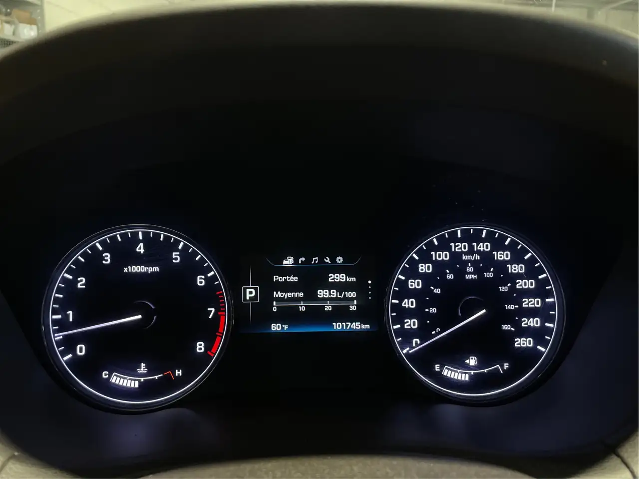Hyundai Genesis снимка Hyundai Genesis