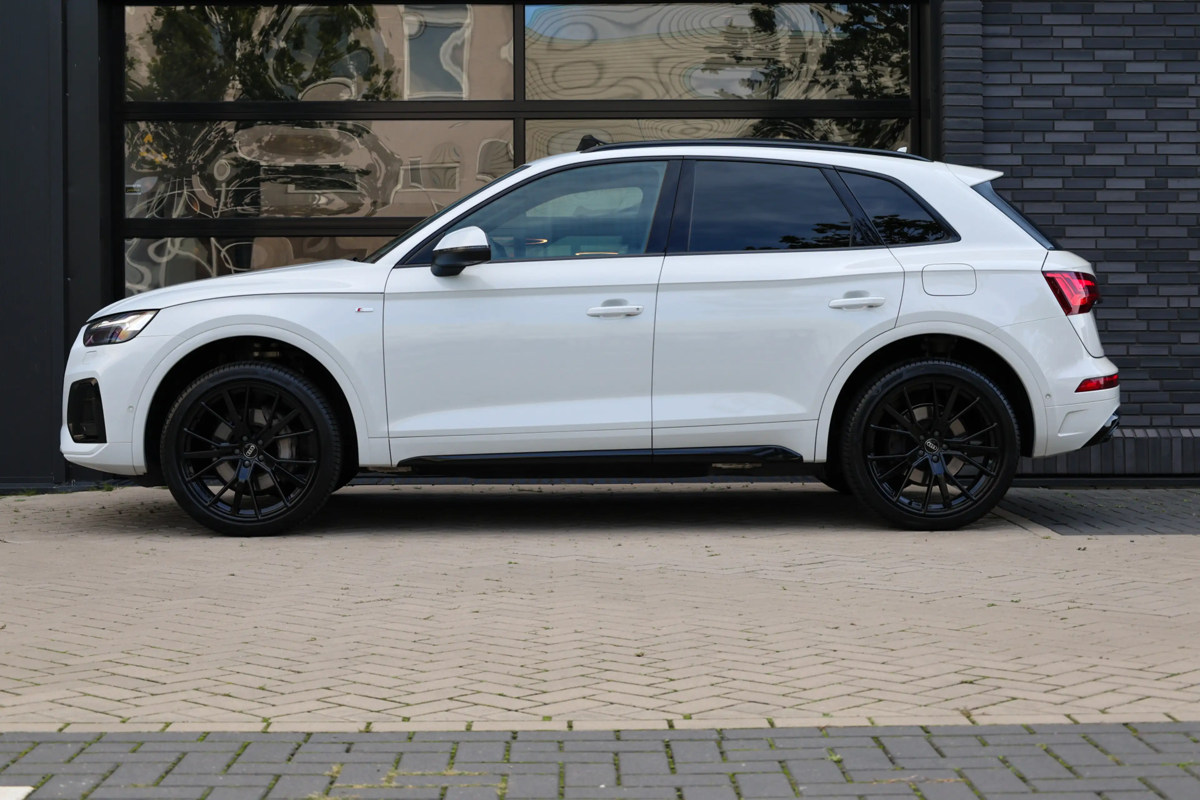 Audi Q5 50 TFSI e S edition | BTW | SOH 89% | PANO | LEDER — photo 13