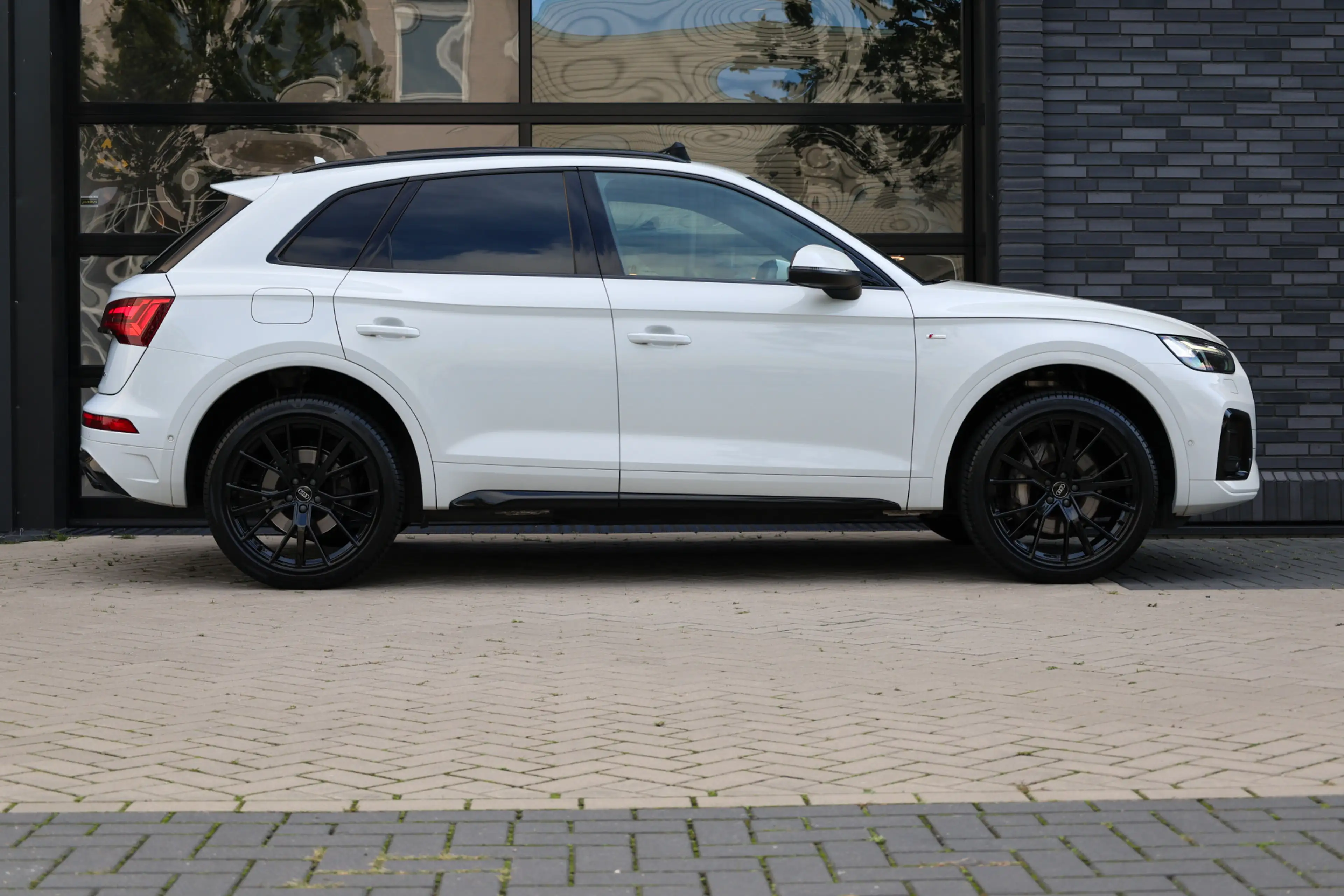 Audi Q5 50 TFSI e S edition | BTW | SOH 89% | PANO | LEDER — photo 14