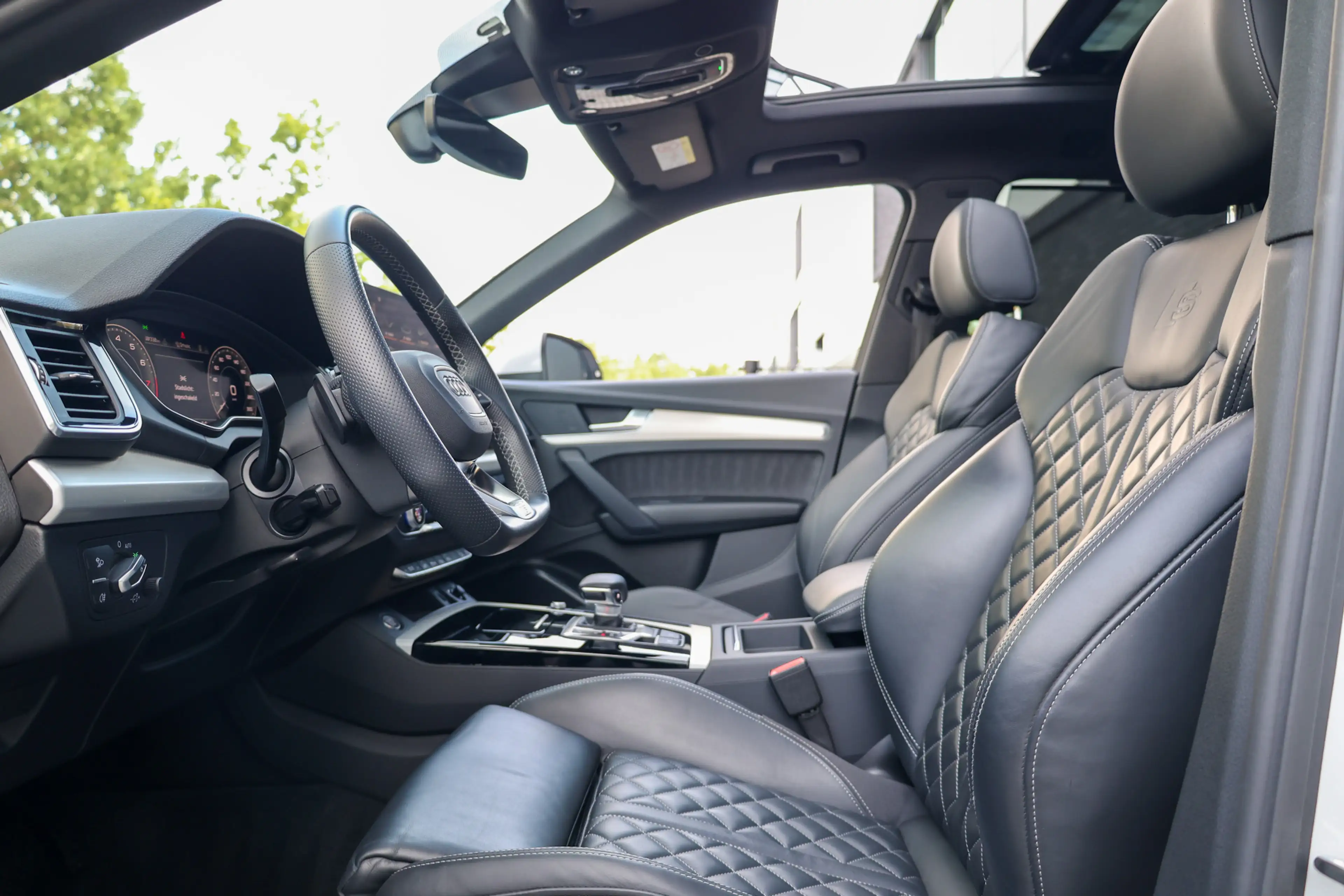 Audi Q5 50 TFSI e S edition | BTW | SOH 89% | PANO | LEDER — photo 11
