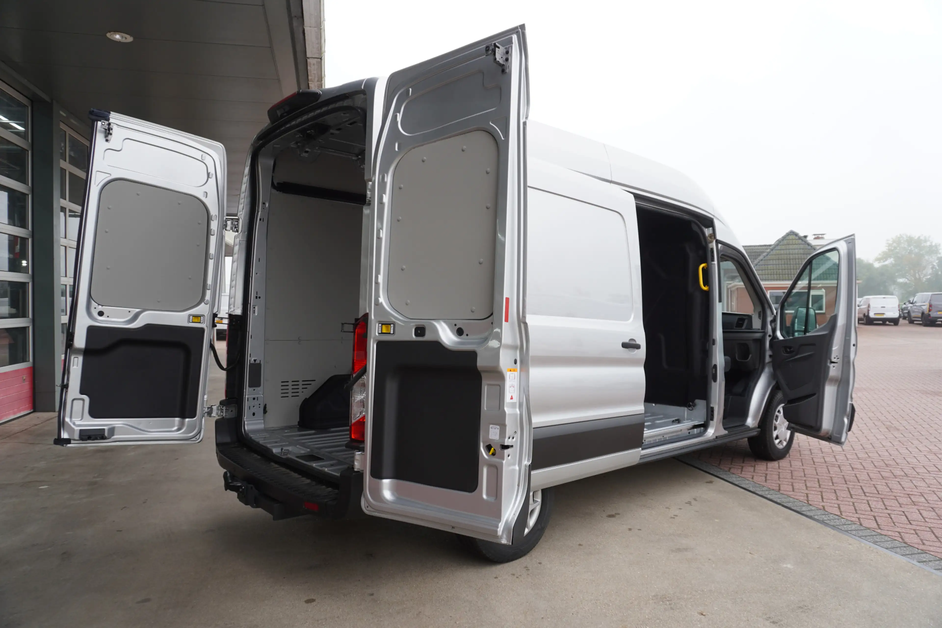 Ford Transit 350 2.0 TDCI L3H3 Trend Airco | Cruise | Camera | — photo 5