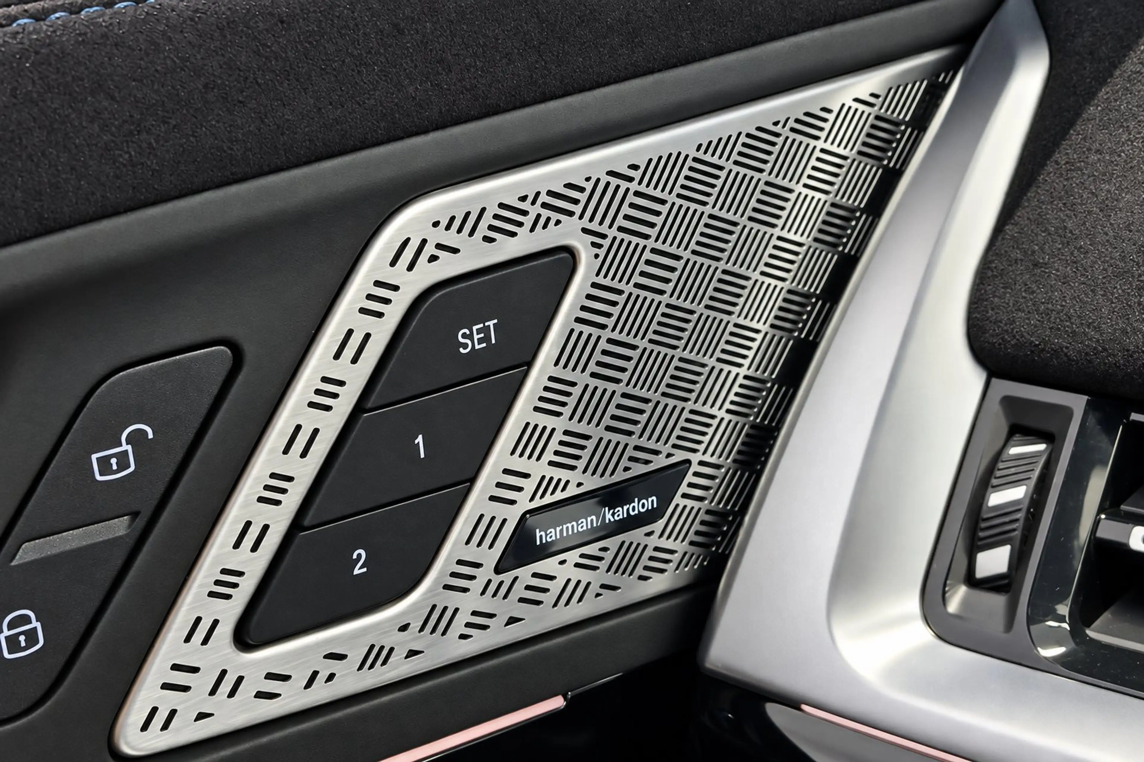 BMW X2 20d xDrive M Sport PRO MASSAGE/AHK/MMRY/ACC — photo 10