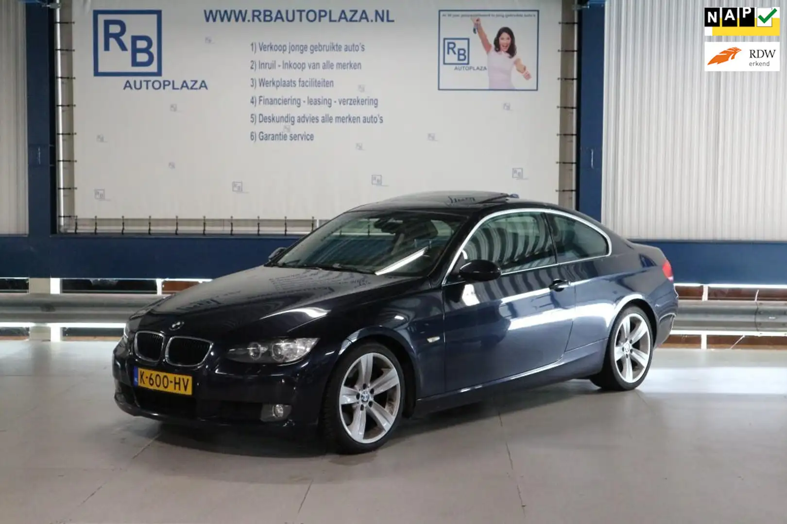 BMW 330 3-serie Coupé 330xi AUT / LEER / XENON / DAK / FUL Blauw - 1