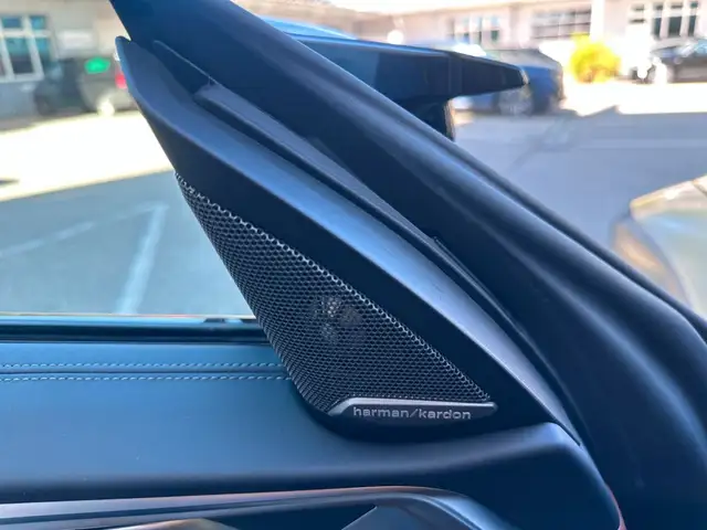 BMW M4 view 14