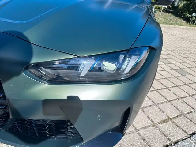 BMW M4 view 10