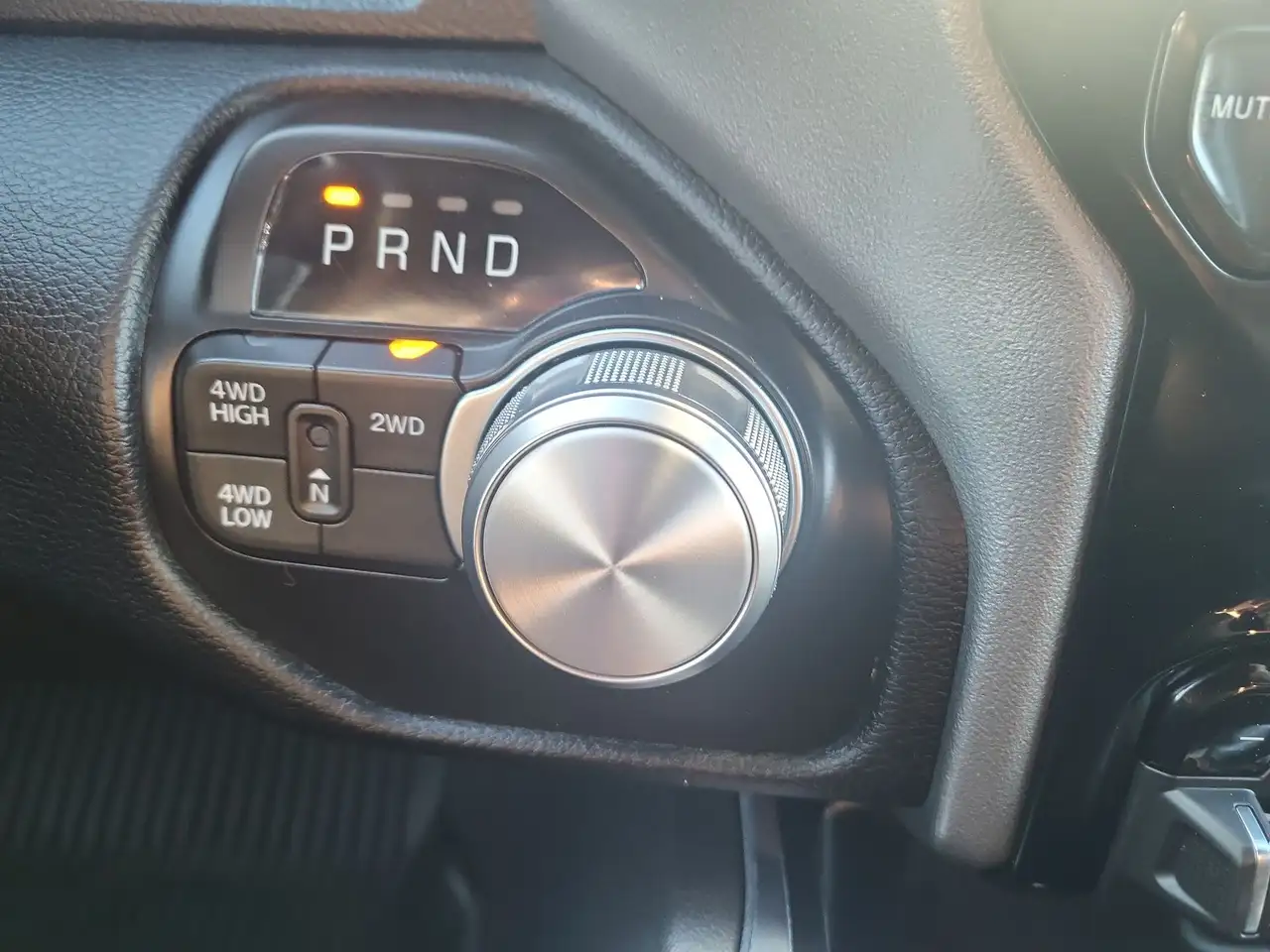 RAM 3500 снимка RAM 3500