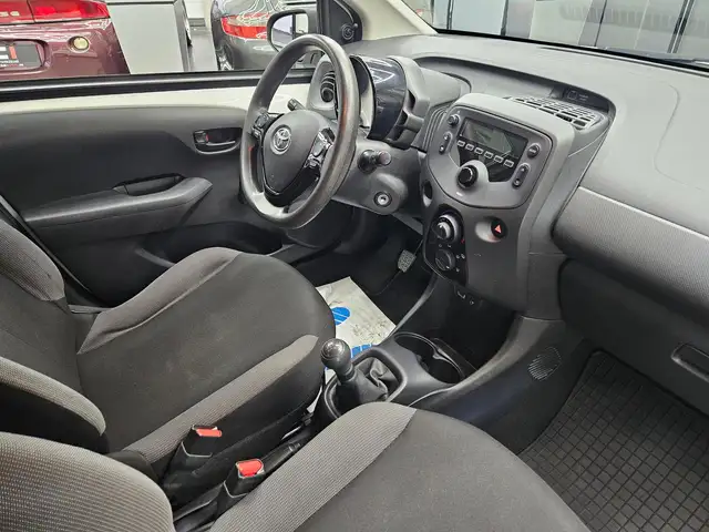 Toyota Aygo view 15