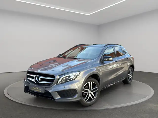 Mercedes-Benz GLA 200 CDI / d 4Matic Street Style*Offroad*AMG*