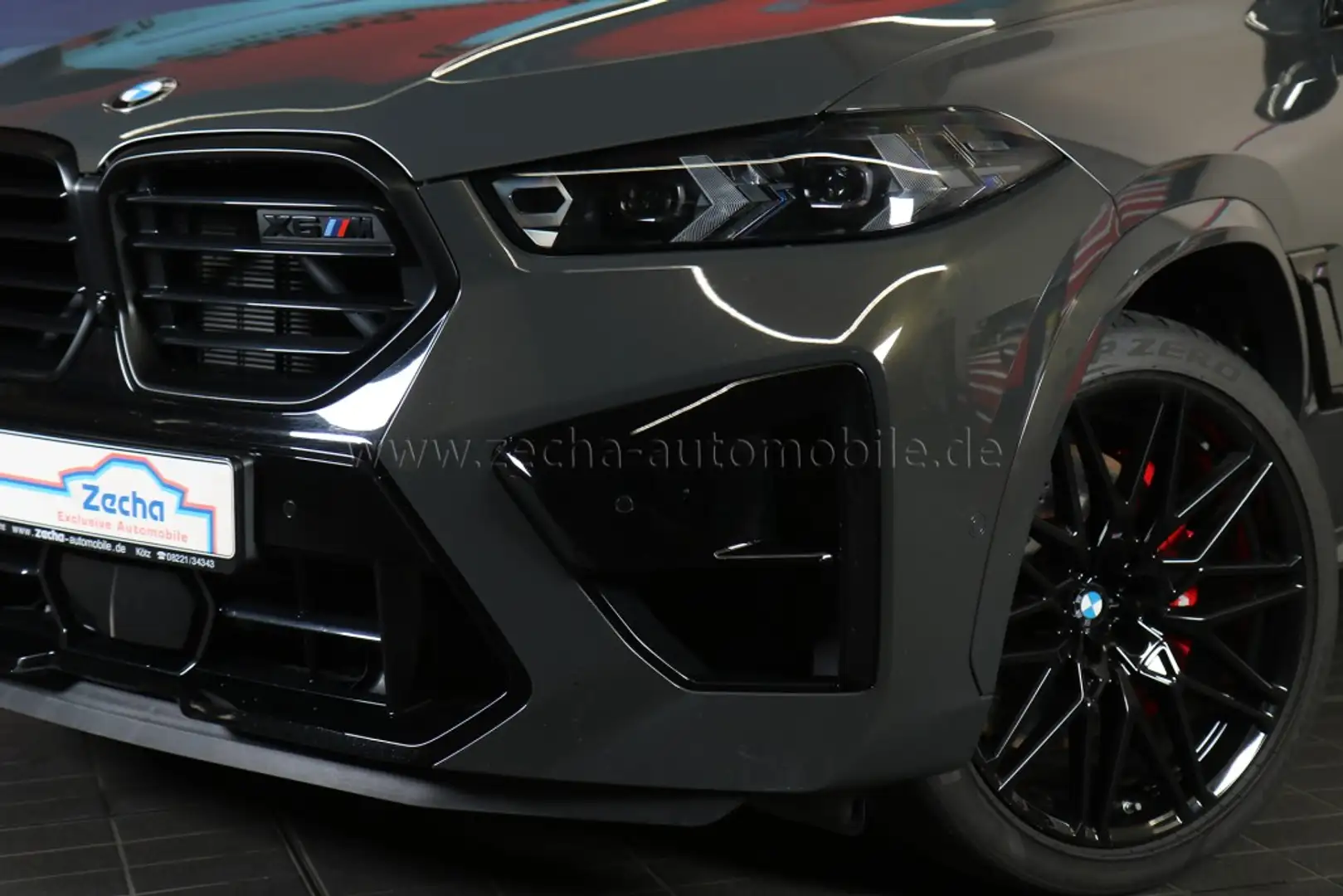 BMW X6 M M-Driv.Pack.Panod.Sitzbel.AHK.Massage.360° Šedá - 2
