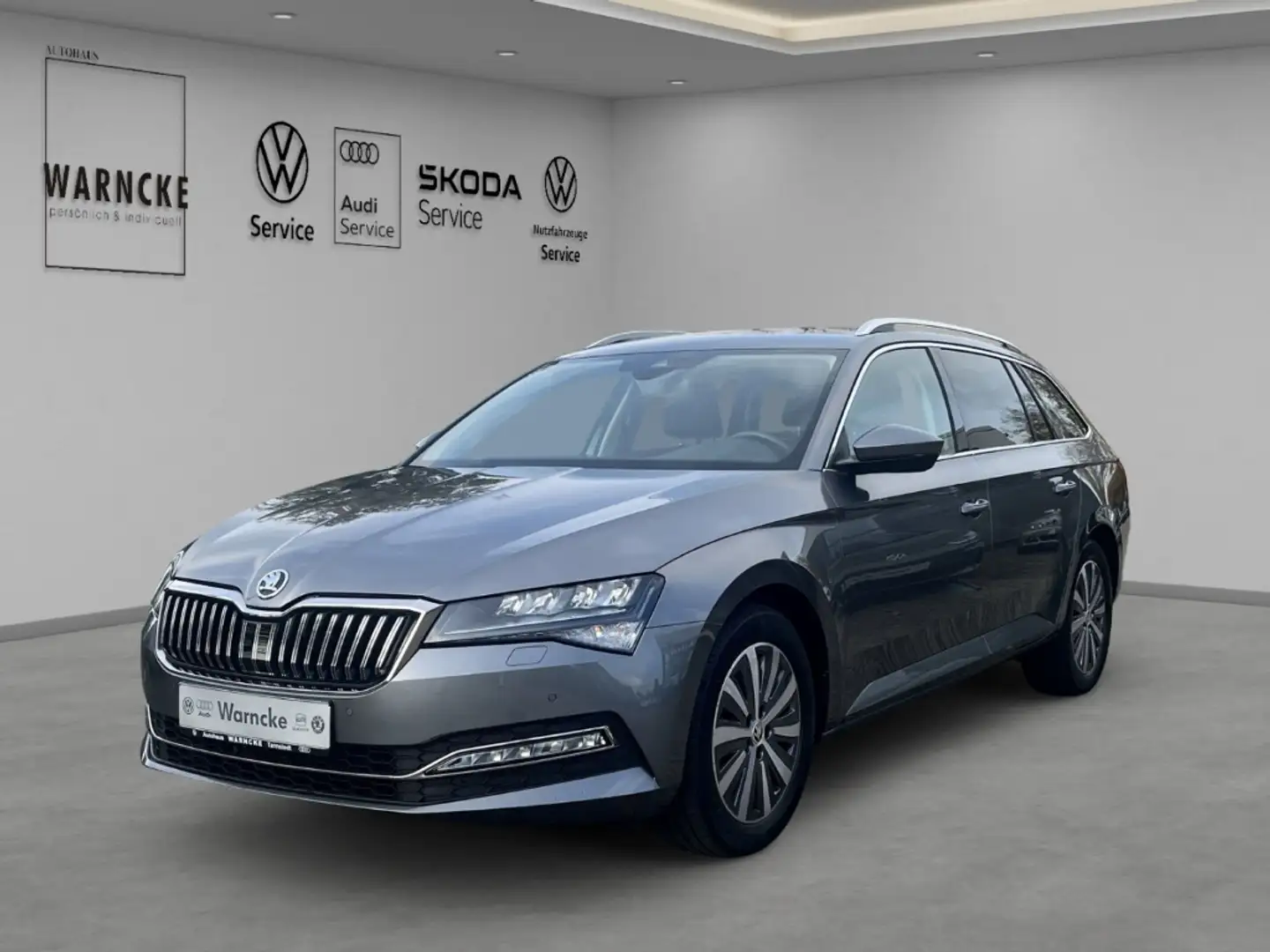 Skoda Superb Combi 2.0 TDI Style DSG LED ACC LM PDC NAV SHZ ele Gris - 1