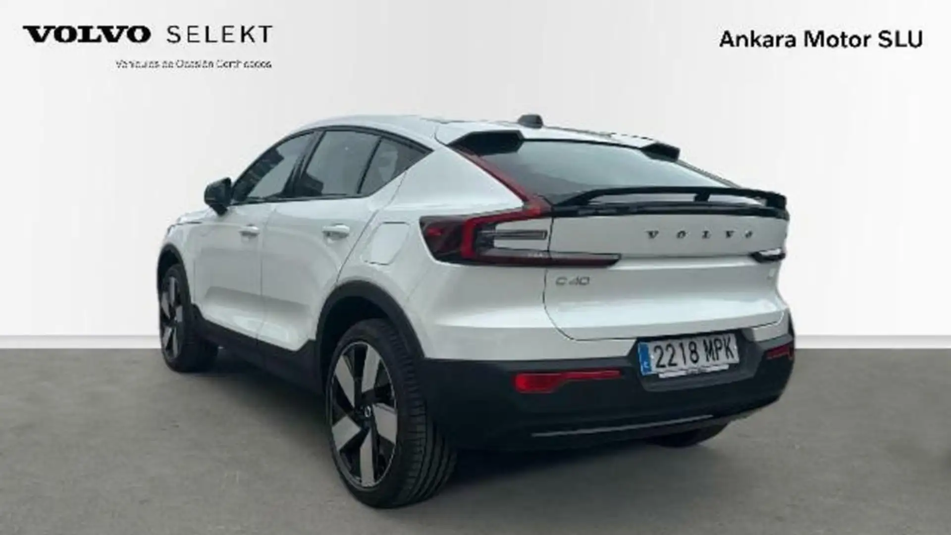 Volvo C40 BEV 82KWH RECHARGE EXTENDED RANGE PLUS 5P Blanco - 2