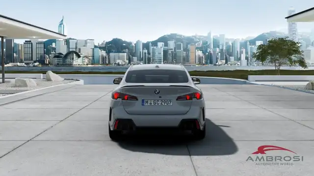 BMW 2 Series view 5