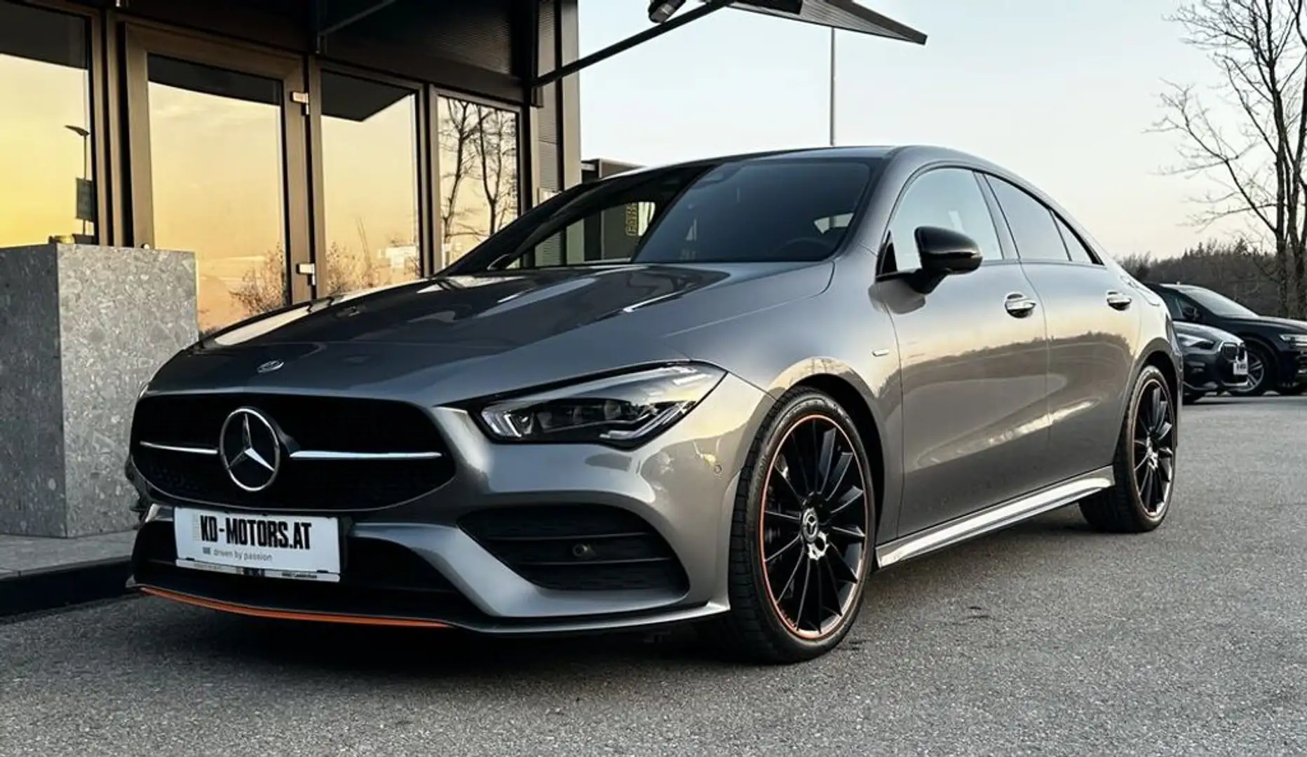 Mercedes-Benz CLA 250 Edition1*AMG-Line*1.Besitz*Burmester*19''* Grau - 1