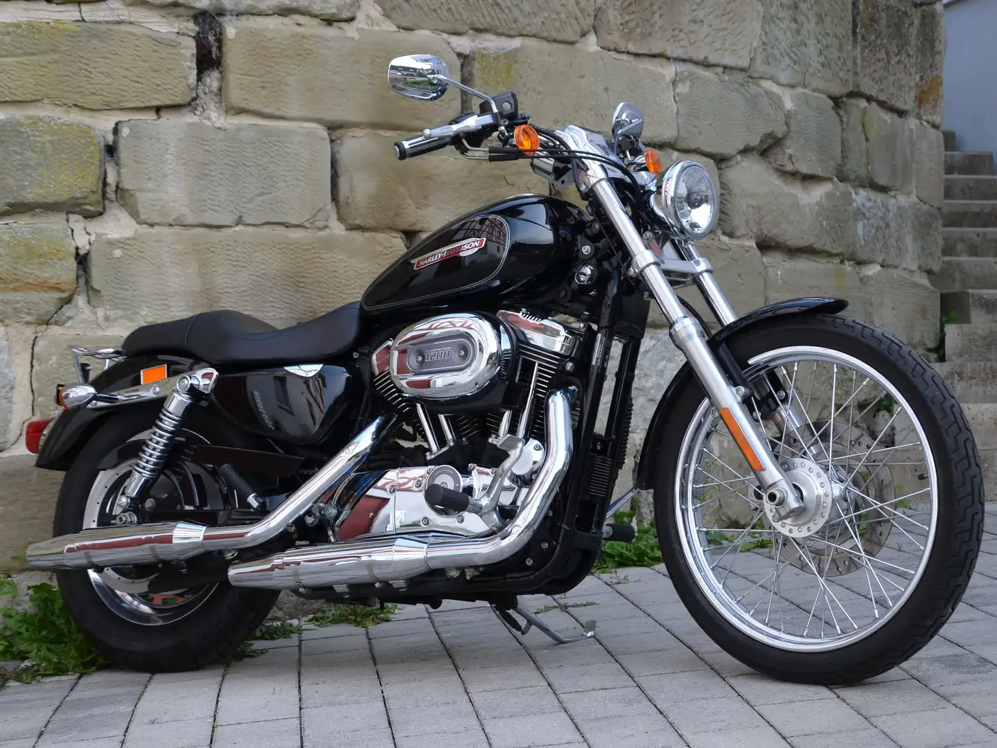 Harley-Davidson XL 1200 Harley Davidson XL 1200 Custo Erstbesitz 5.800 KM Schwarz - 1