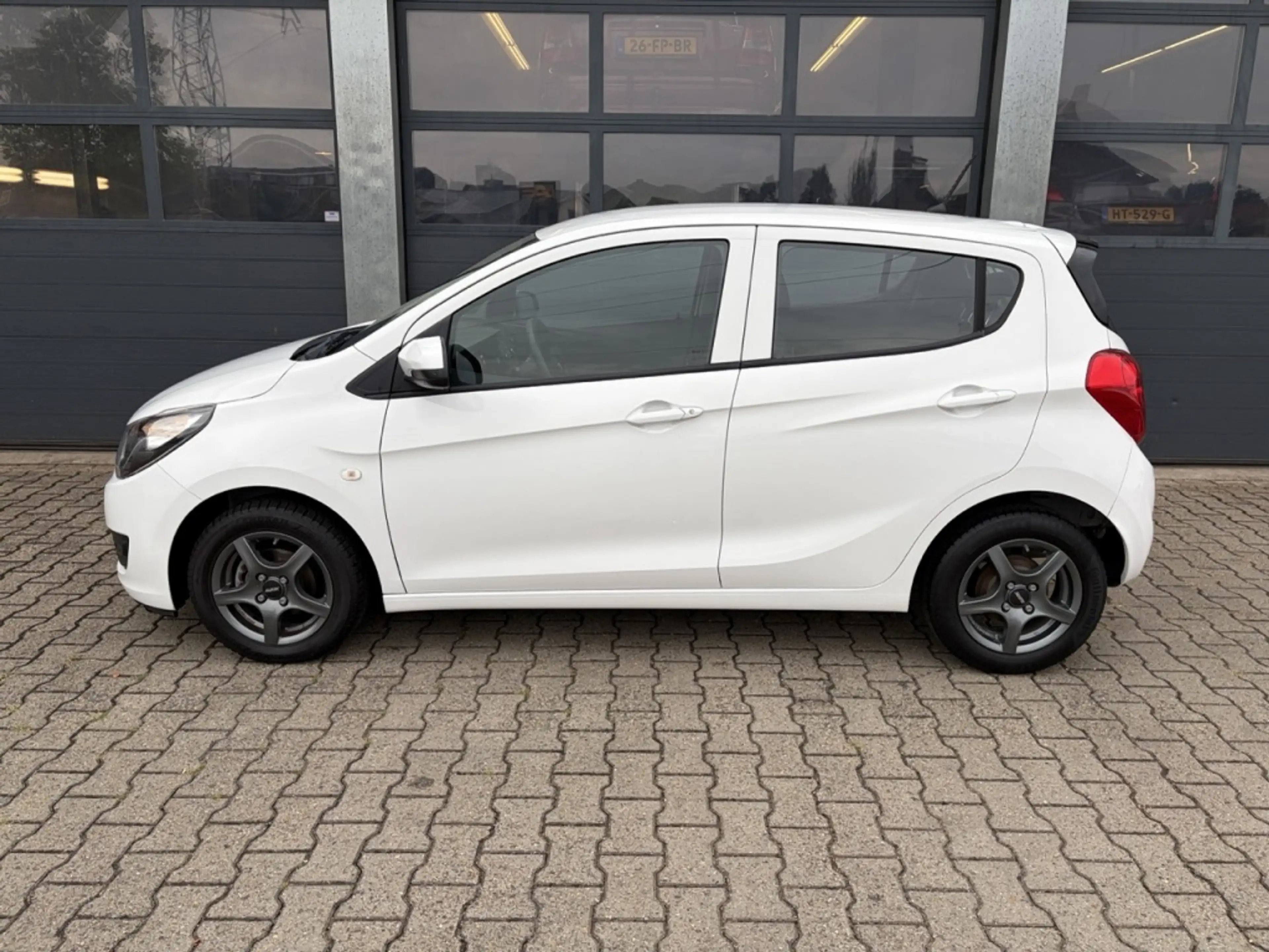 Opel Karl 1.0 ecoFLEX 75pk Edition — photo 2