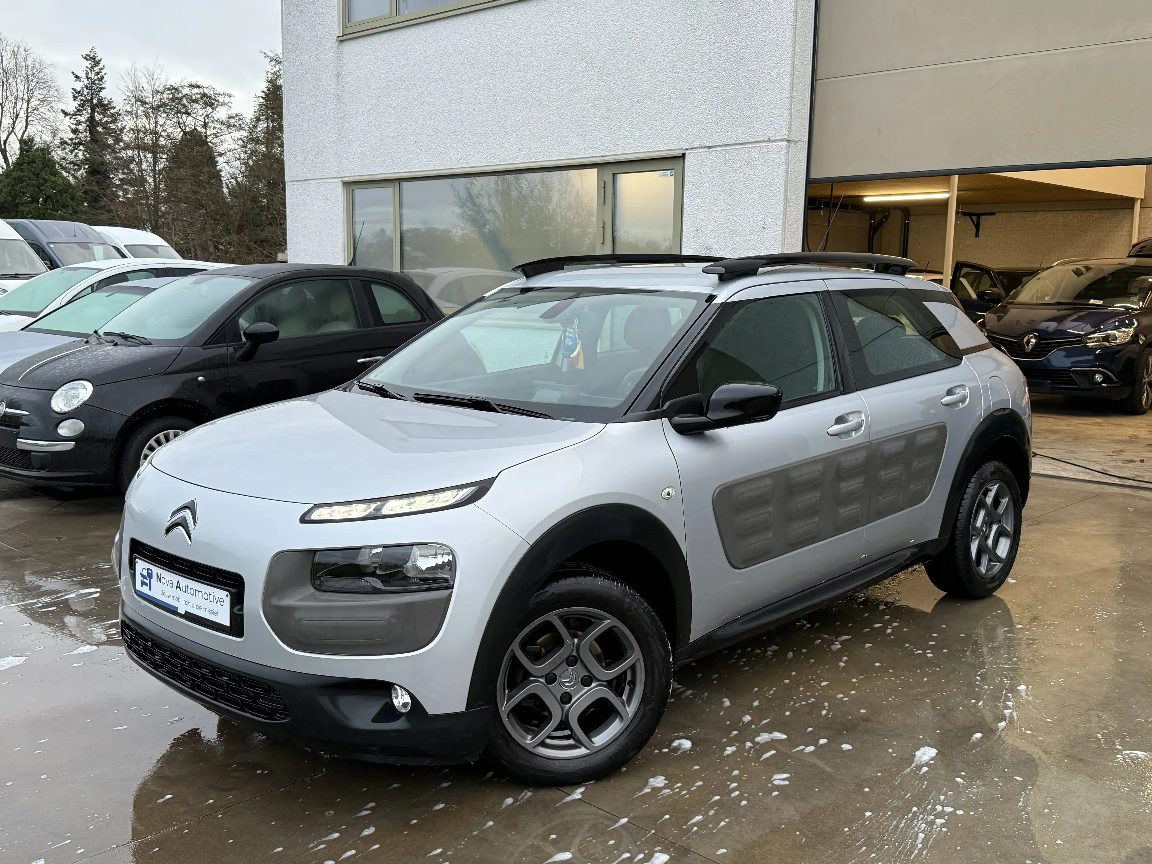 Citroen C4 Cactus C4 Cactus 1.2 PureTech Shine - Airco - Cruise Control - Proper - 1ste eigenaar