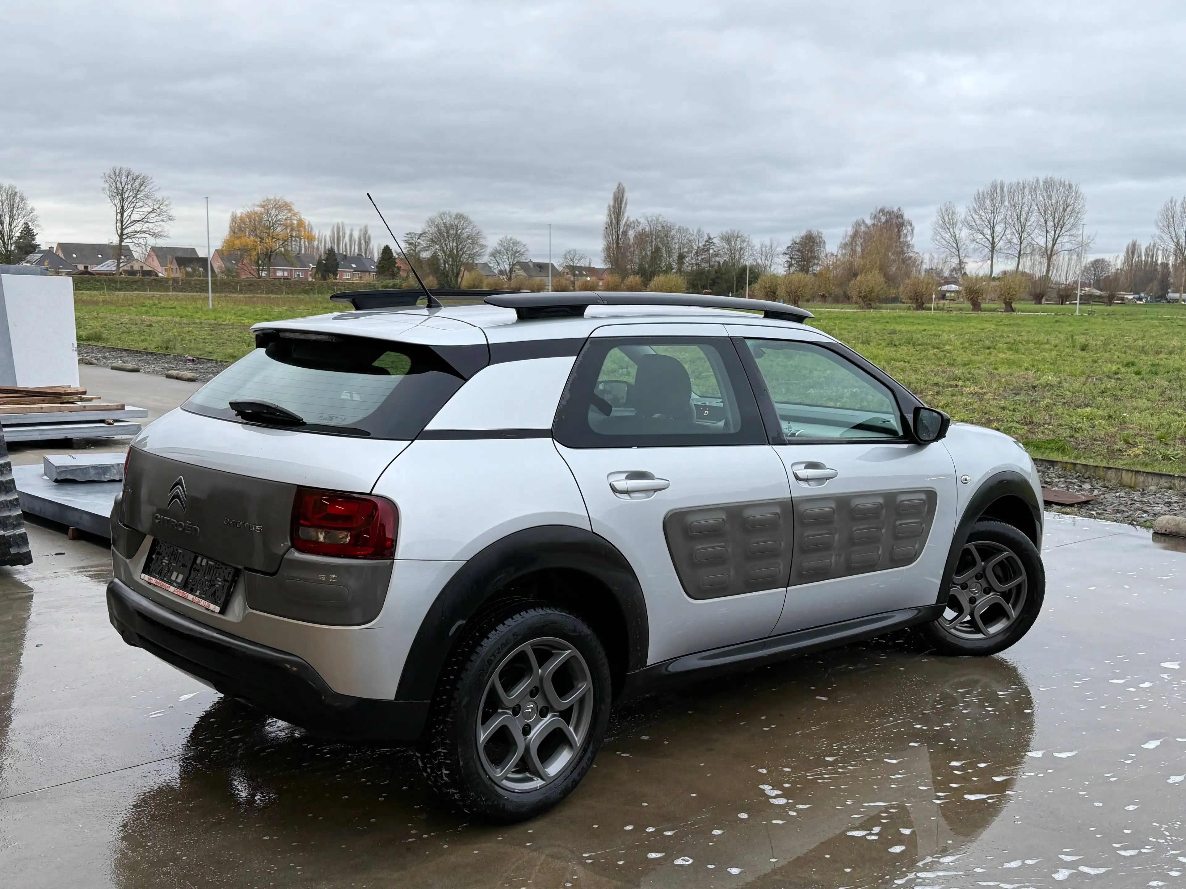 Citroen C4 Cactus C4 Cactus 1.2 PureTech Shine - Airco - Cruise Control - Proper - 1ste eigenaar — photo 2