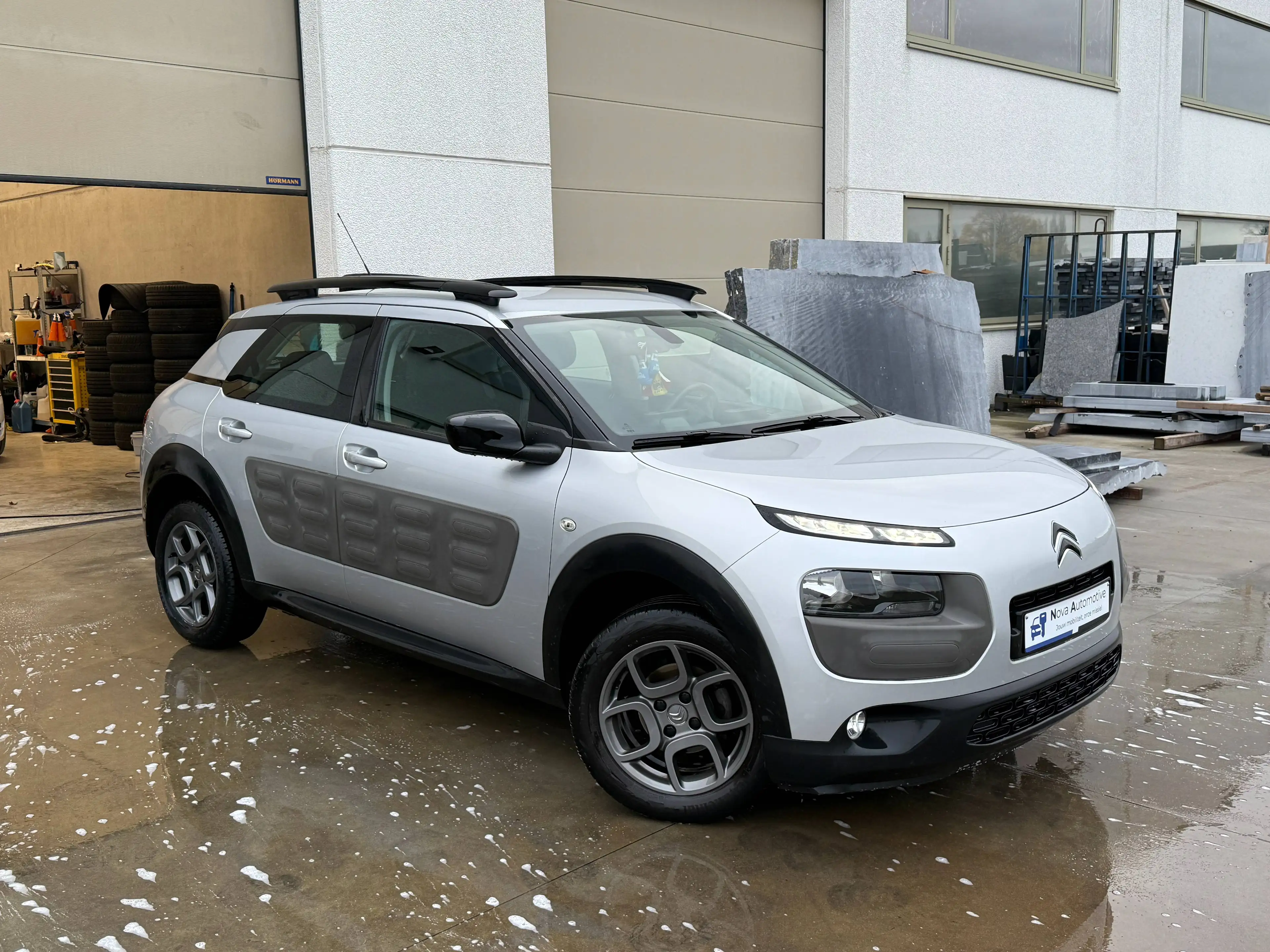 Citroen C4 Cactus C4 Cactus 1.2 PureTech Shine - Airco - Cruise Control - Proper - 1ste eigenaar — photo 3