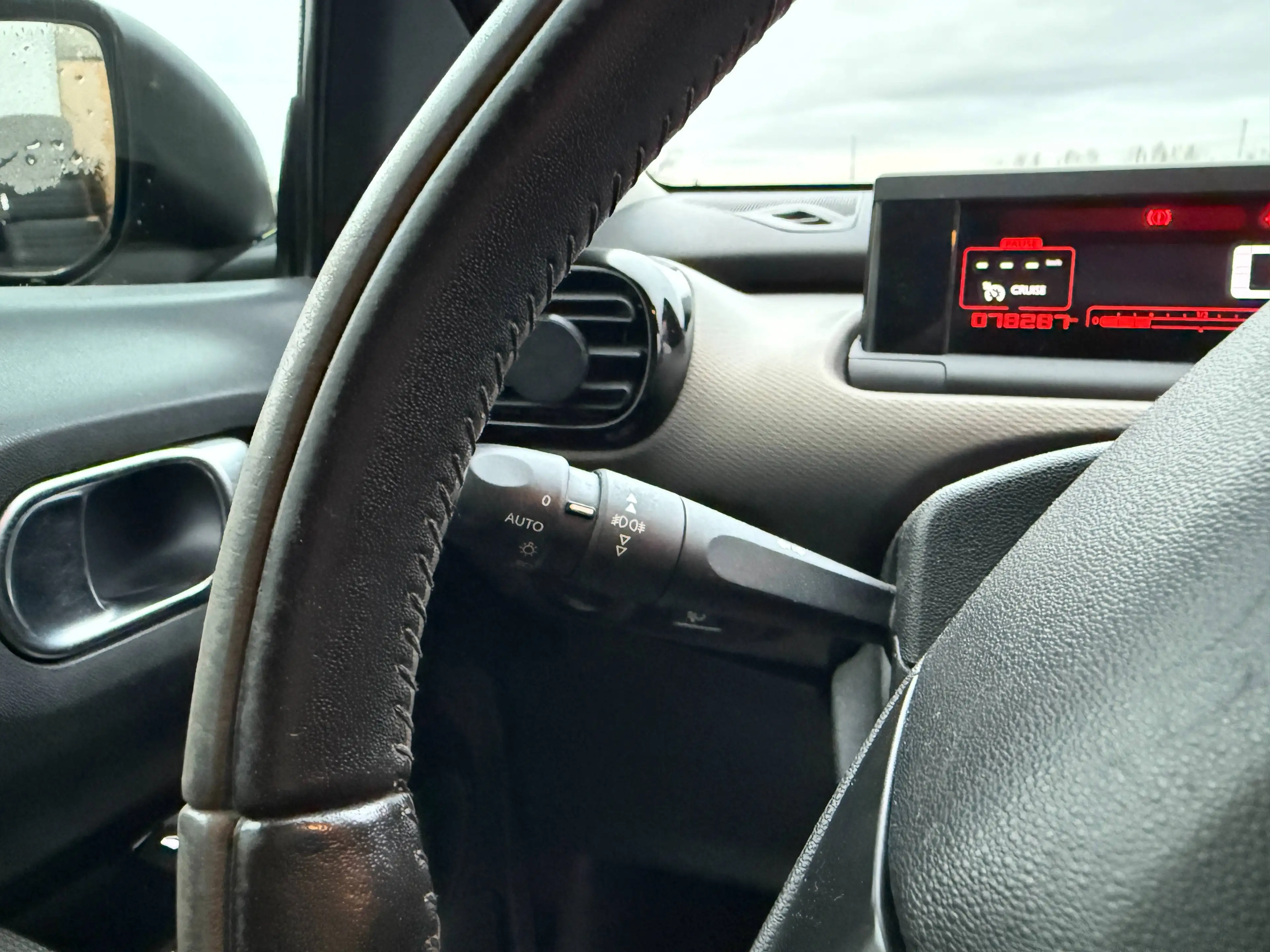 Citroen C4 Cactus C4 Cactus 1.2 PureTech Shine - Airco - Cruise Control - Proper - 1ste eigenaar — photo 14