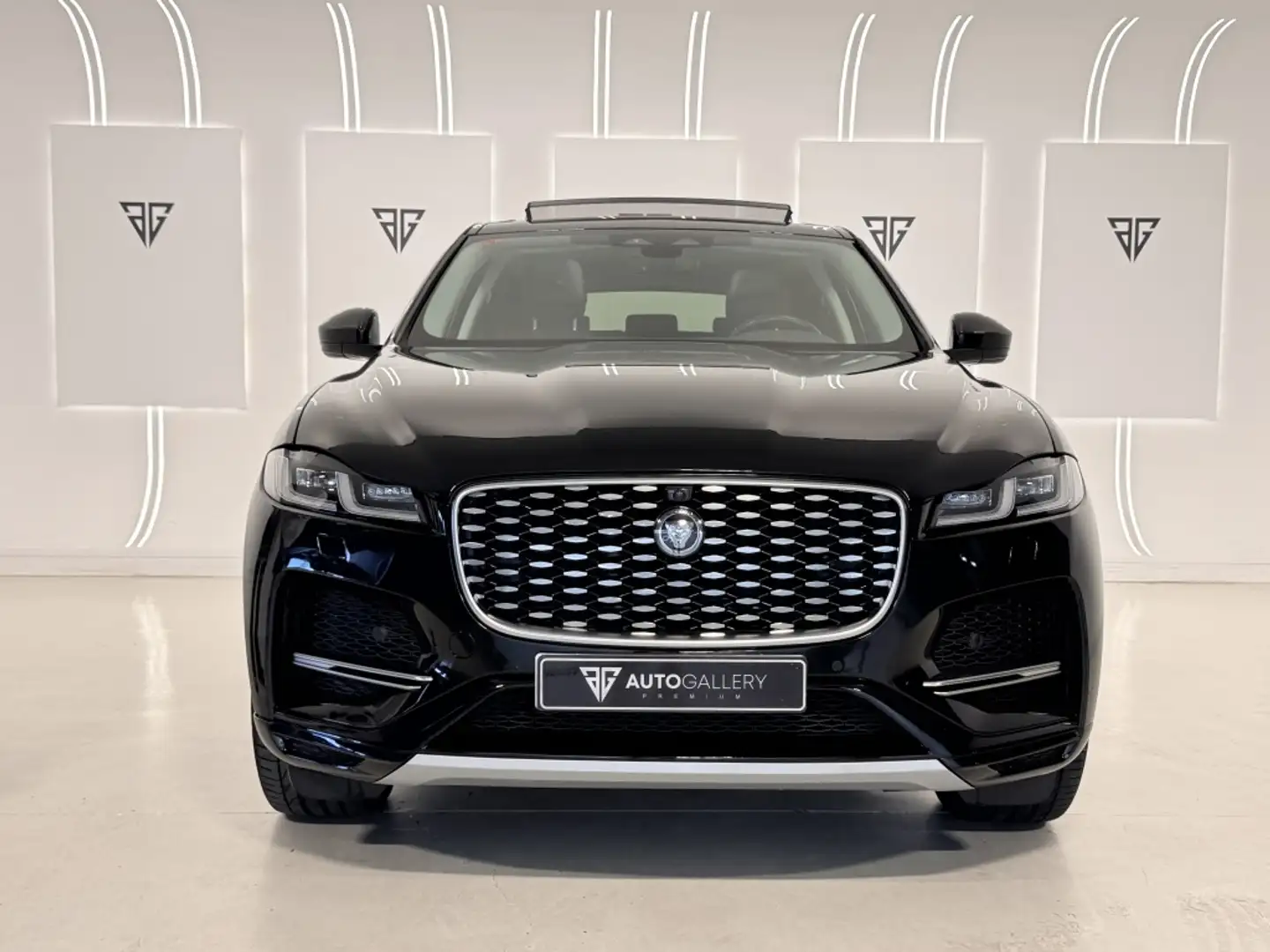Jaguar F-Pace 2.0D l4 MHEV SE Aut. AWD 204 Negro - 2