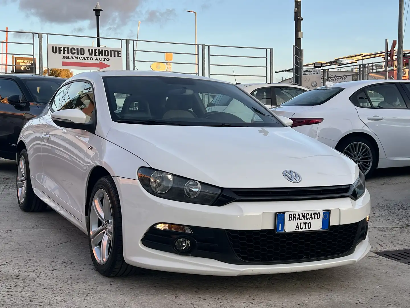 Volkswagen Scirocco 1.4 tsi 122cv R-line Bianco - 1