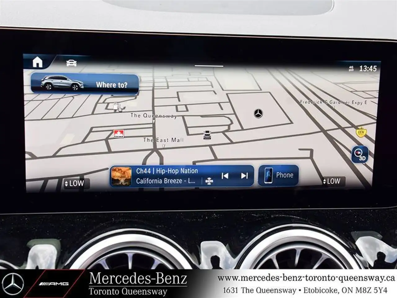 Mercedes-Benz GLA photo Mercedes-Benz GLA