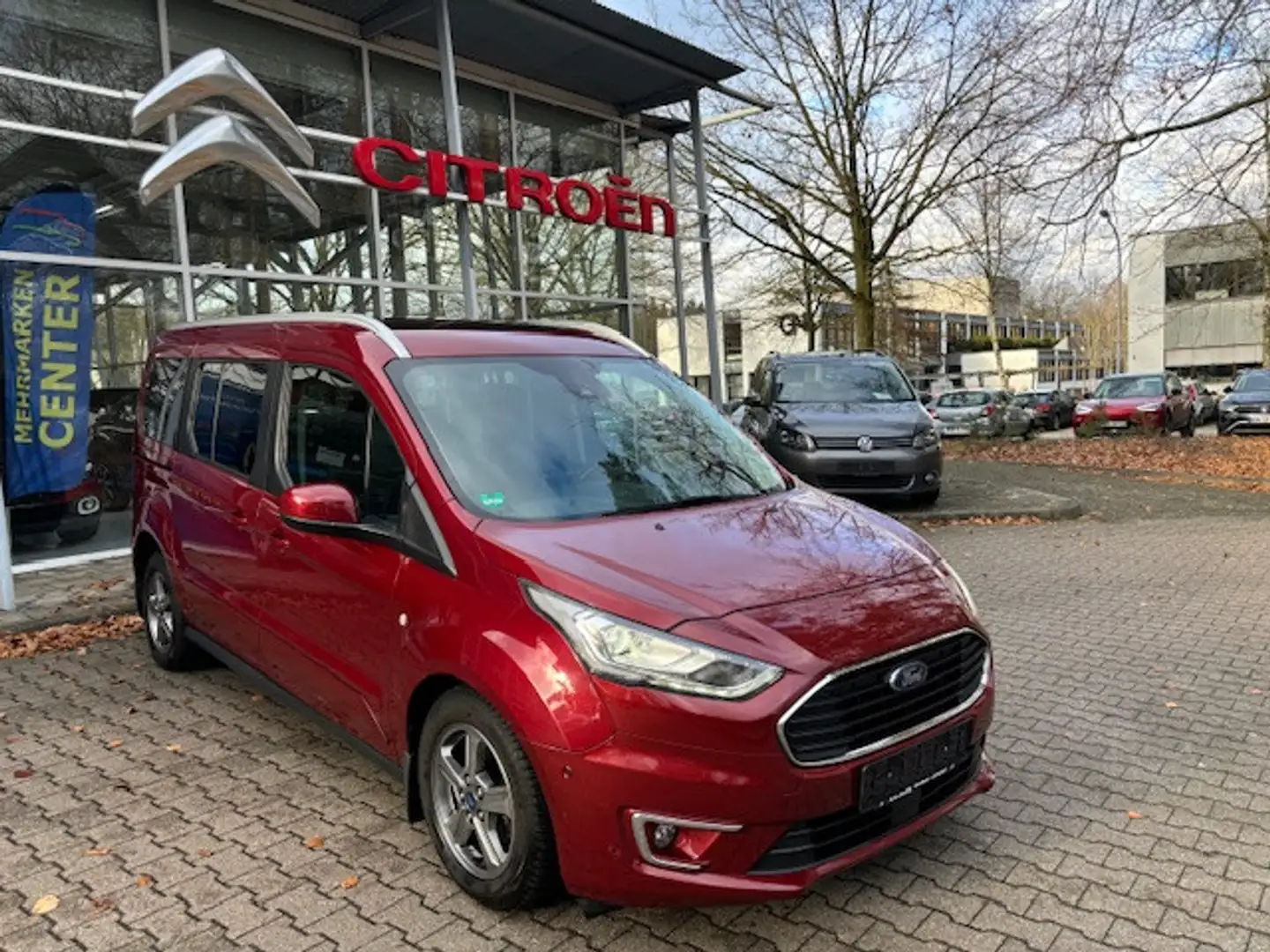 Ford Tourneo Connect Titanium 1.5EcoBlue Automatik PANO AHK Rouge - 1