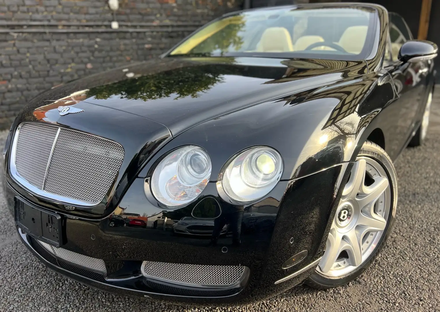 Bentley Continental GTC 6.0 BiTurbo W12 +CAMÉRA +NAVI +CUIR +FULL OPTIONS Noir - 1